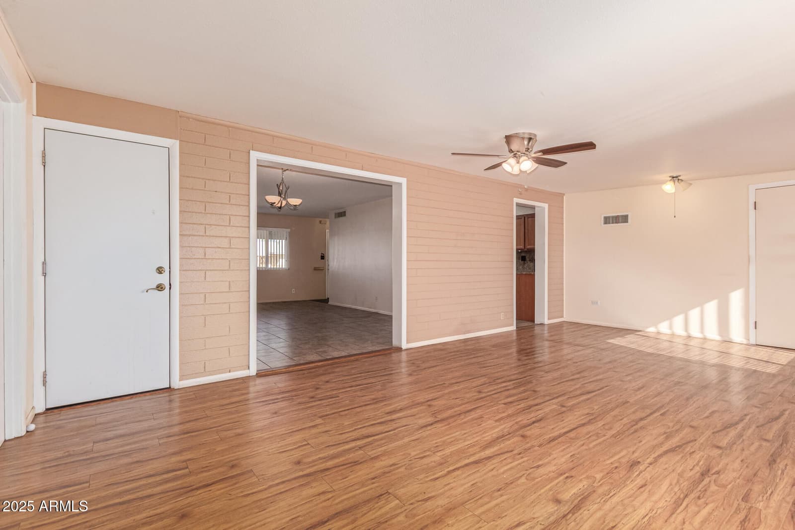 11811 N Desert Hills Drive W, Sun City, AZ 85351 — photo 7 of 45