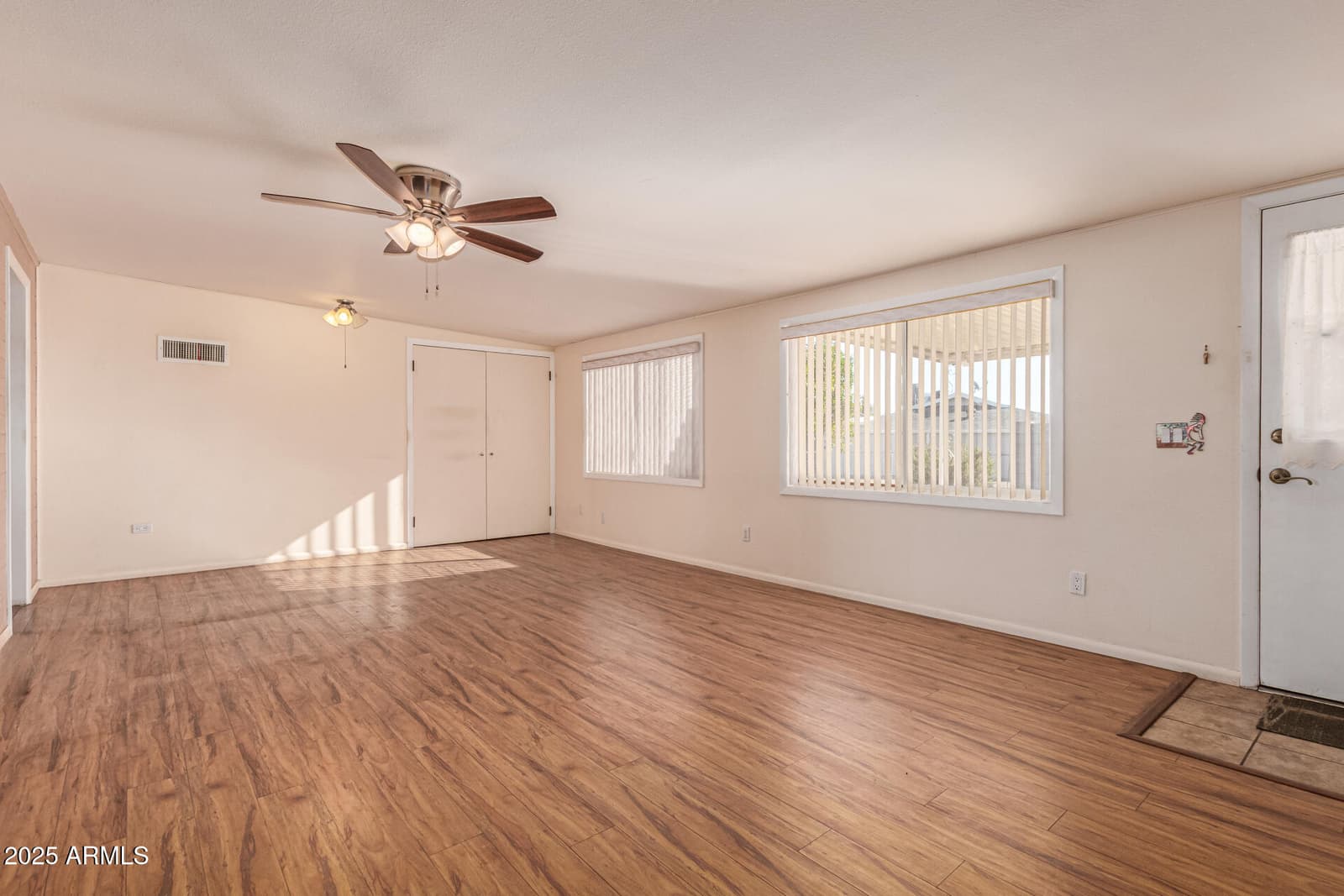 11811 N Desert Hills Drive W, Sun City, AZ 85351 — photo 11 of 45
