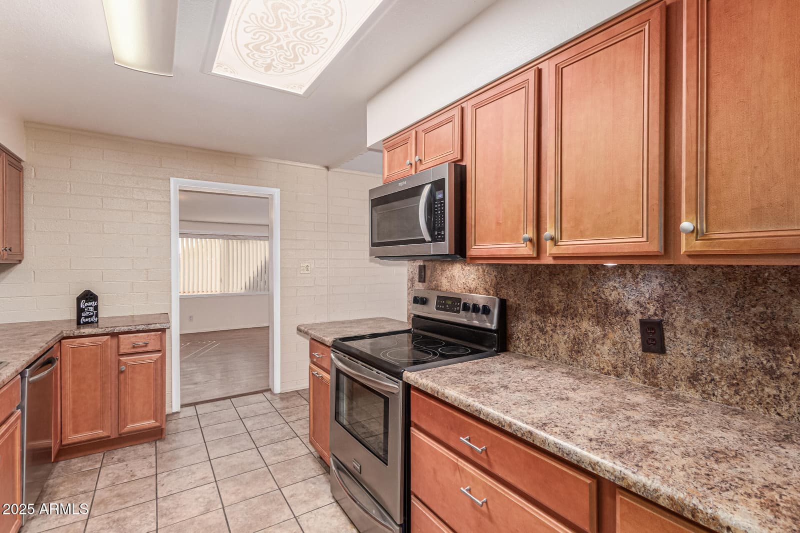 11811 N Desert Hills Drive W, Sun City, AZ 85351 — photo 19 of 45