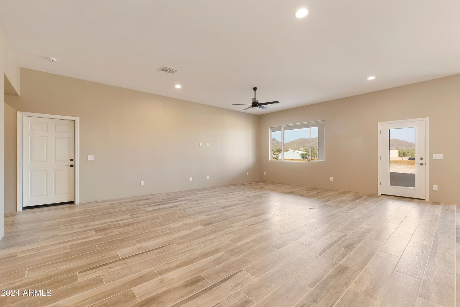 361xx N 17th Avenue, Phoenix, AZ 85086 — photo 13 of 94