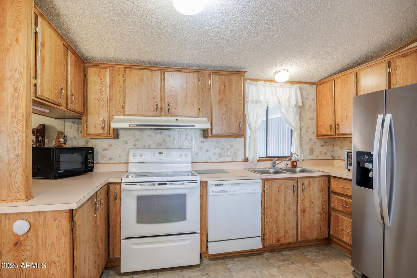 450 W Sunwest Drive 10, Casa Grande, AZ 85122 — photo 10 of 47