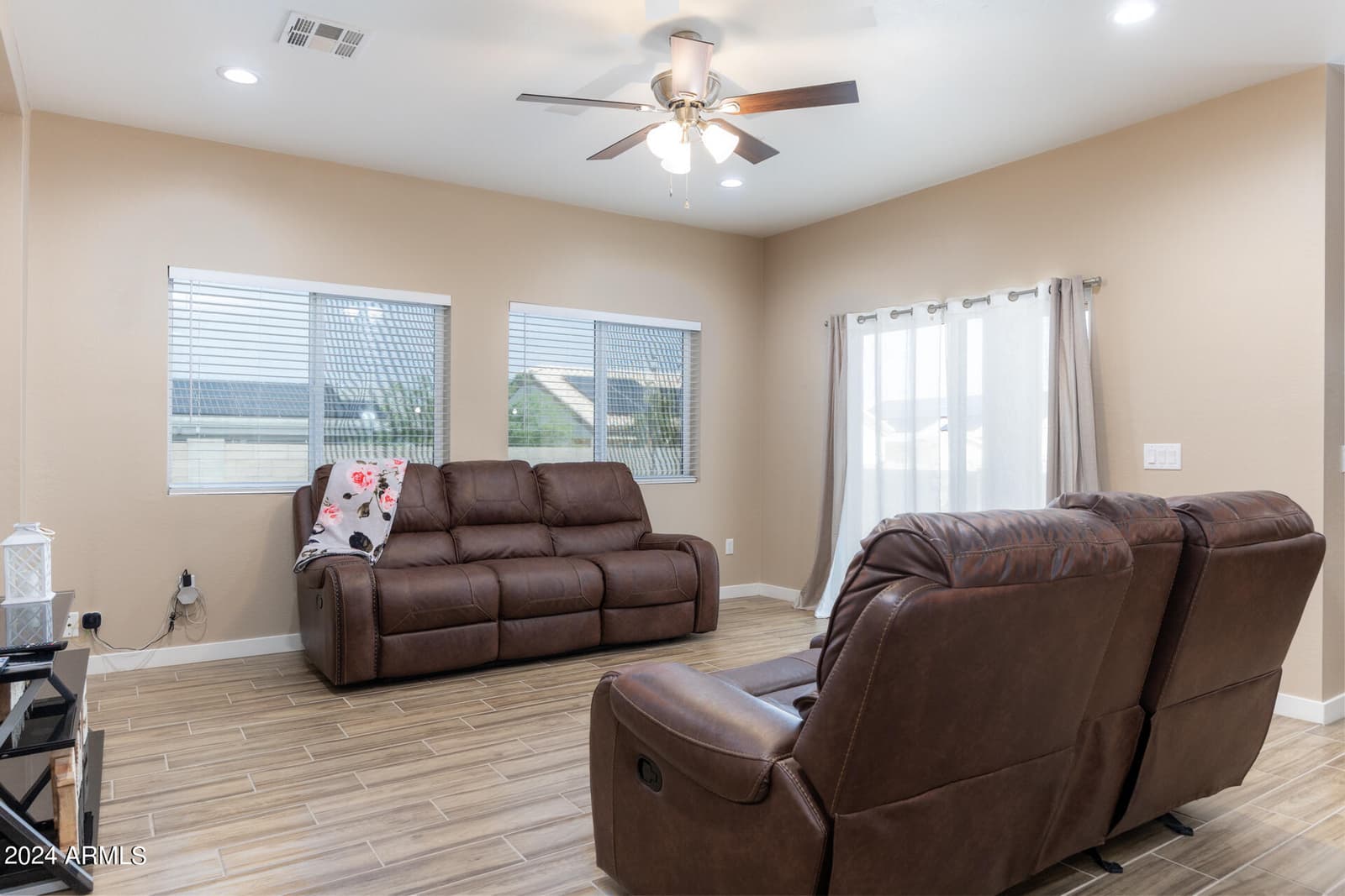 14594 S AVALON Road, Arizona City, AZ 85123 — photo 19 of 21