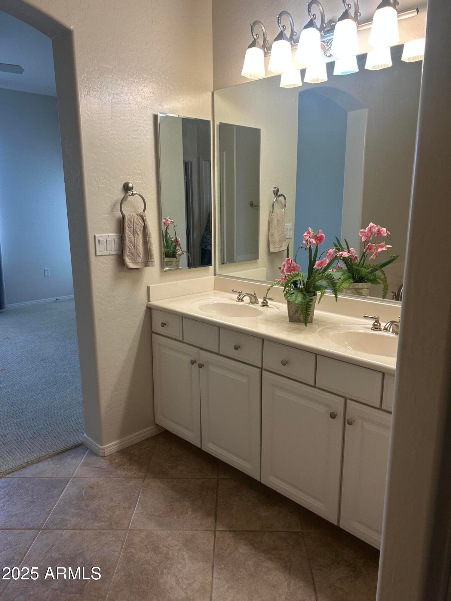 3131 E LEGACY Drive 1002, Phoenix, AZ 85042 — photo 18 of 40