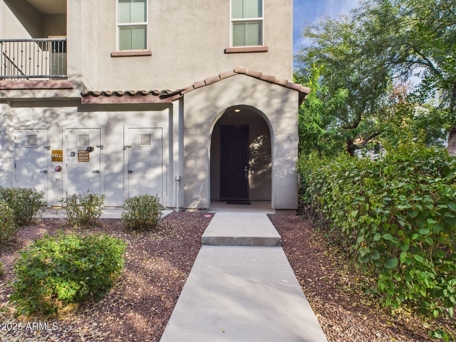 2335 E HIDALGO Avenue, Phoenix, AZ 85040 — photo 4 of 26