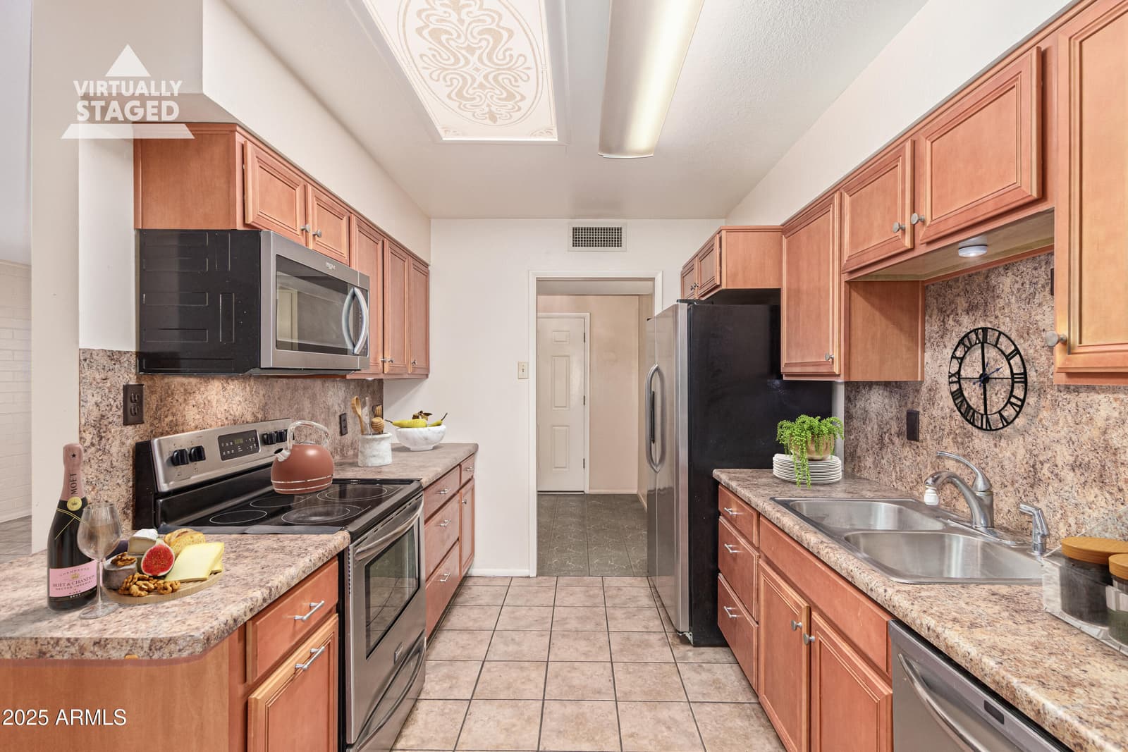 11811 N Desert Hills Drive W, Sun City, AZ 85351 — photo 18 of 45