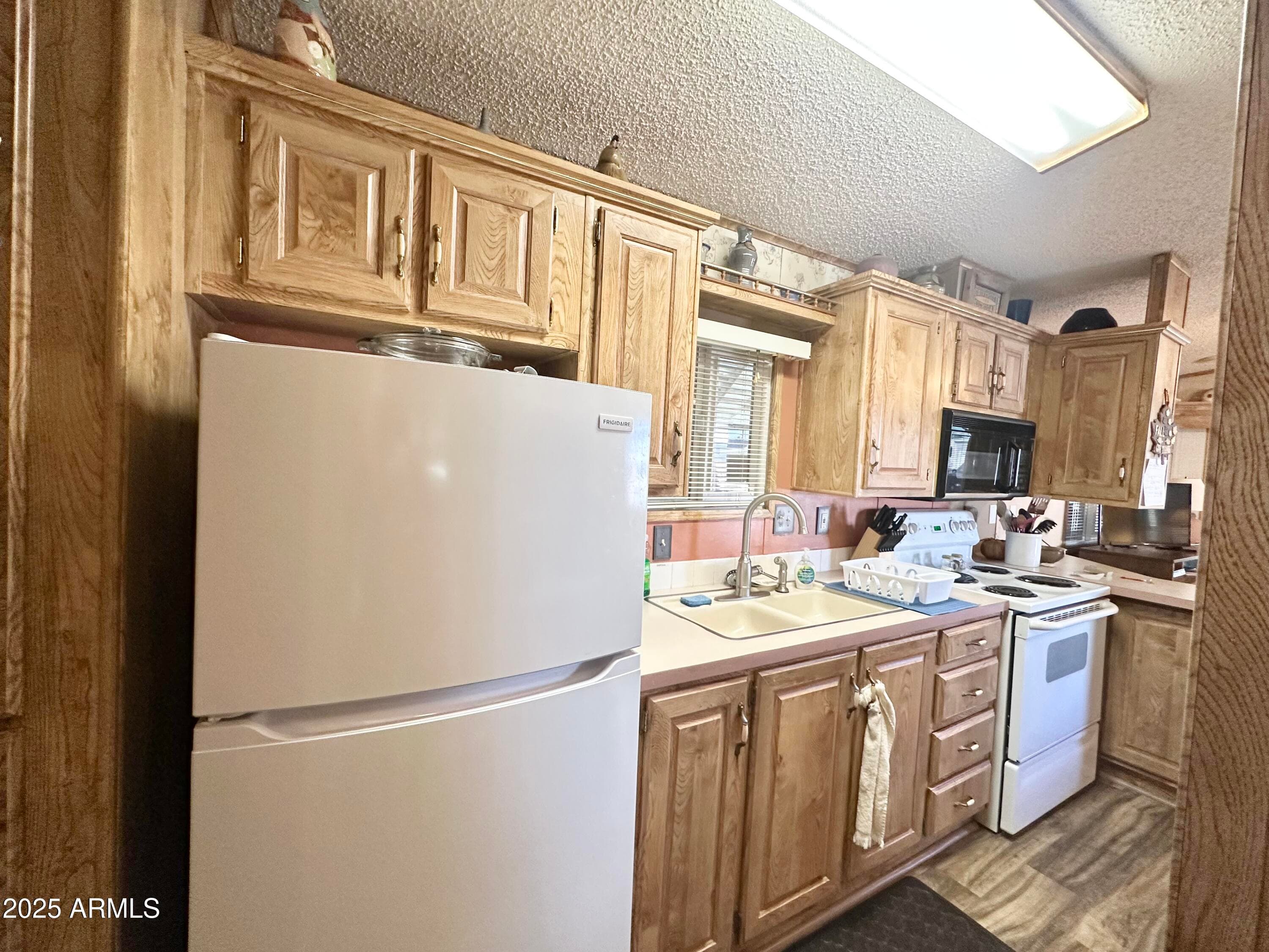 930 S NICKEL Drive, Apache Junction, AZ 85119 — photo 34 of 62