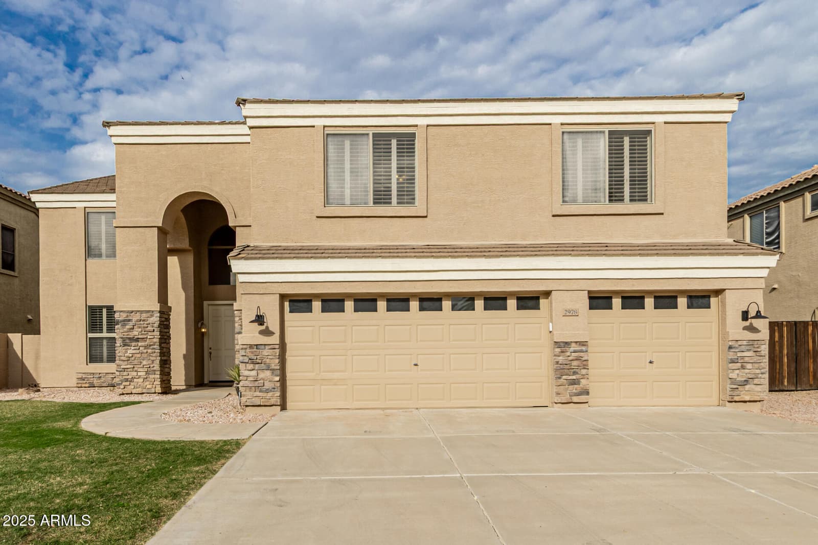 2978 E RANCH Court, Gilbert, AZ 85296 — photo 2 of 73