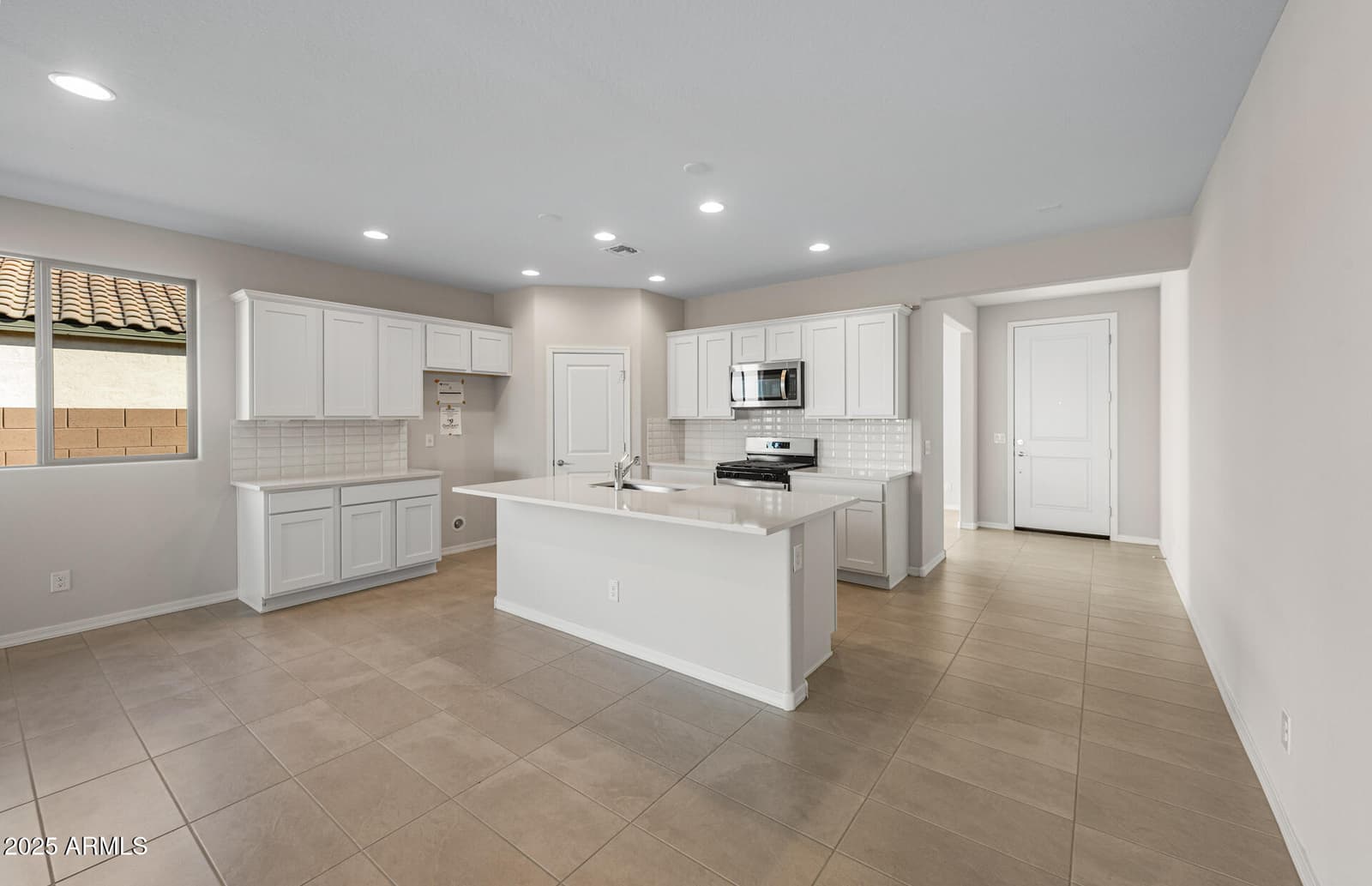 25490 N 172ND Lane, Surprise, AZ 85387 — photo 8 of 25
