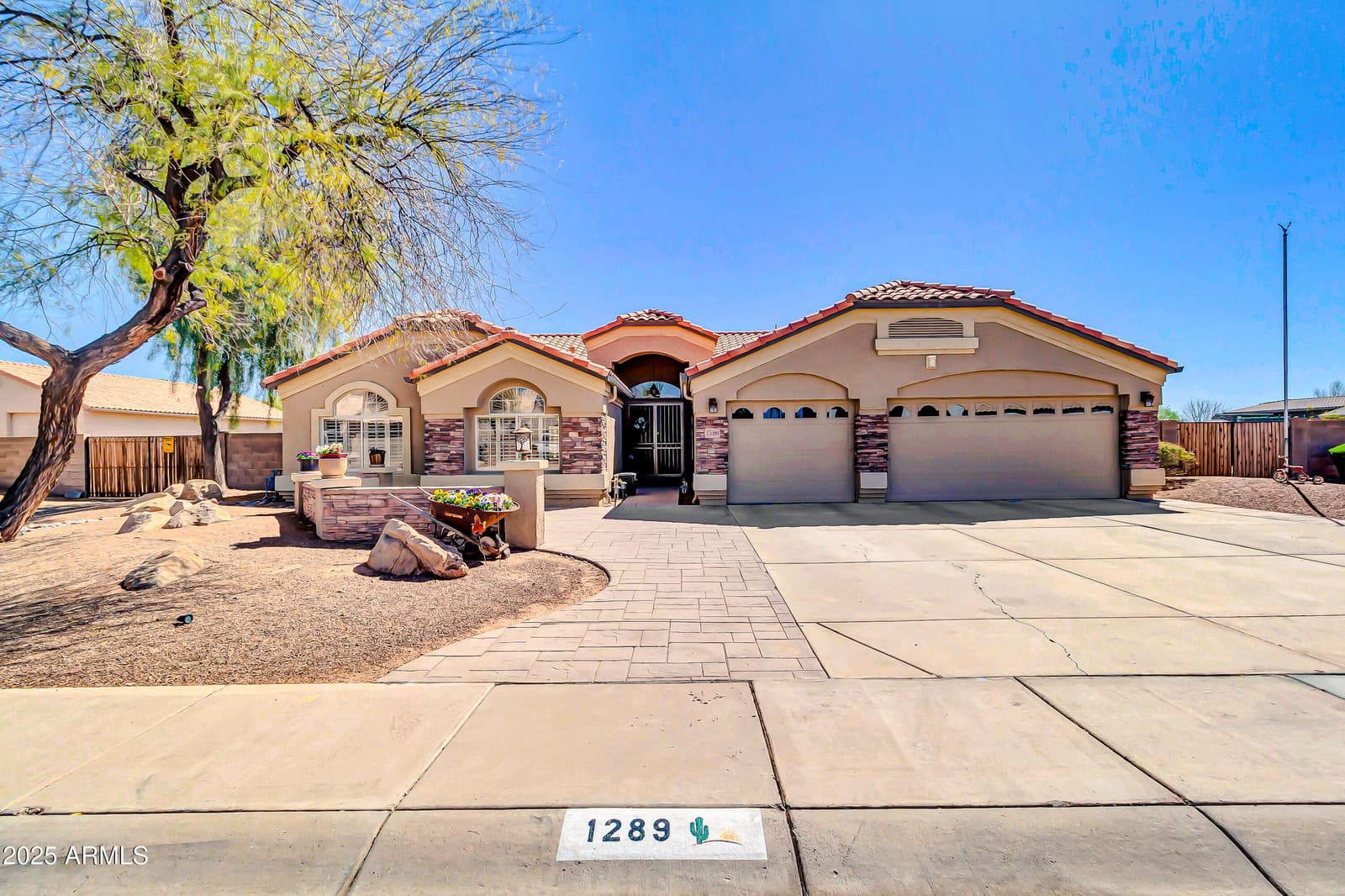 1289 E PALO BLANCO Way, Gilbert, AZ 85296 — photo 1 of 52