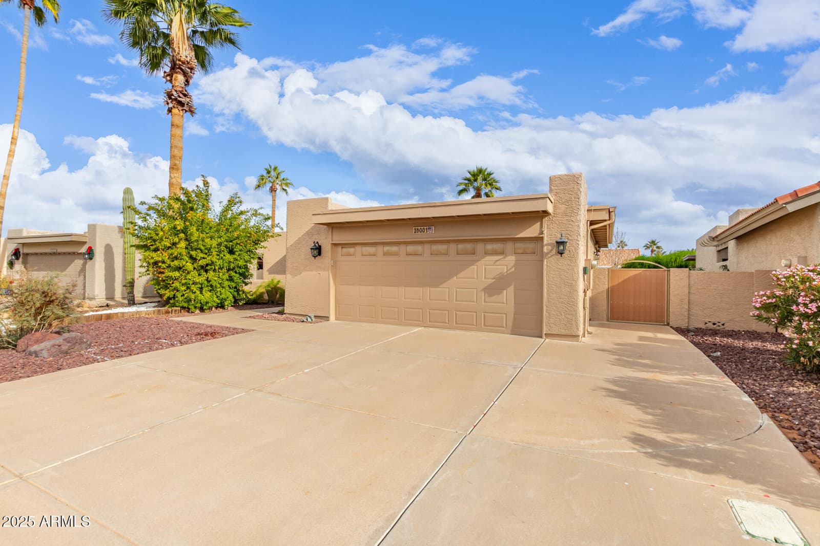 26001 S GREENCASTLE Drive, Sun Lakes, AZ 85248 — photo 1 of 40
