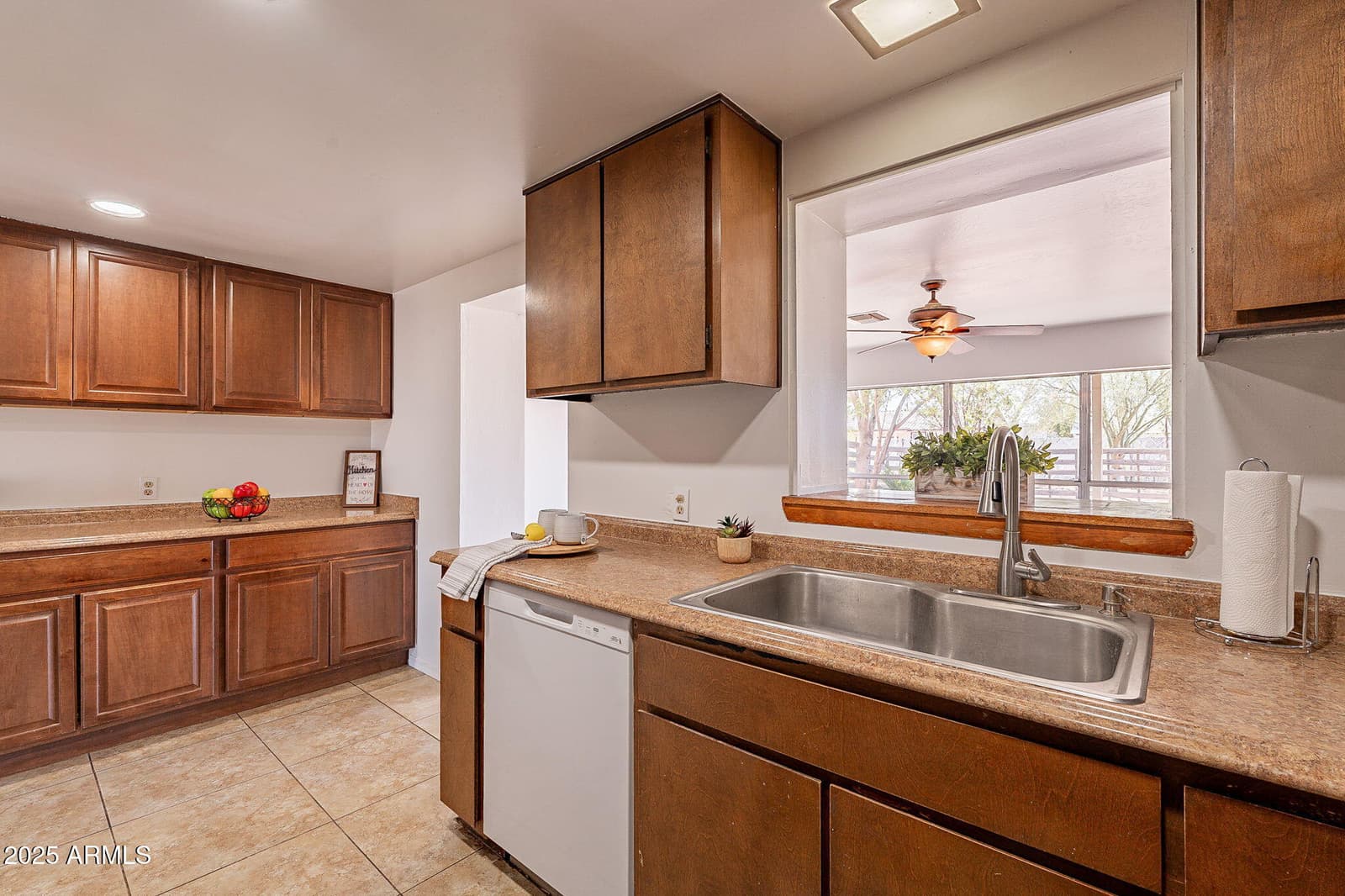 551 W HARDING Avenue, Coolidge, AZ 85128 — photo 4 of 51
