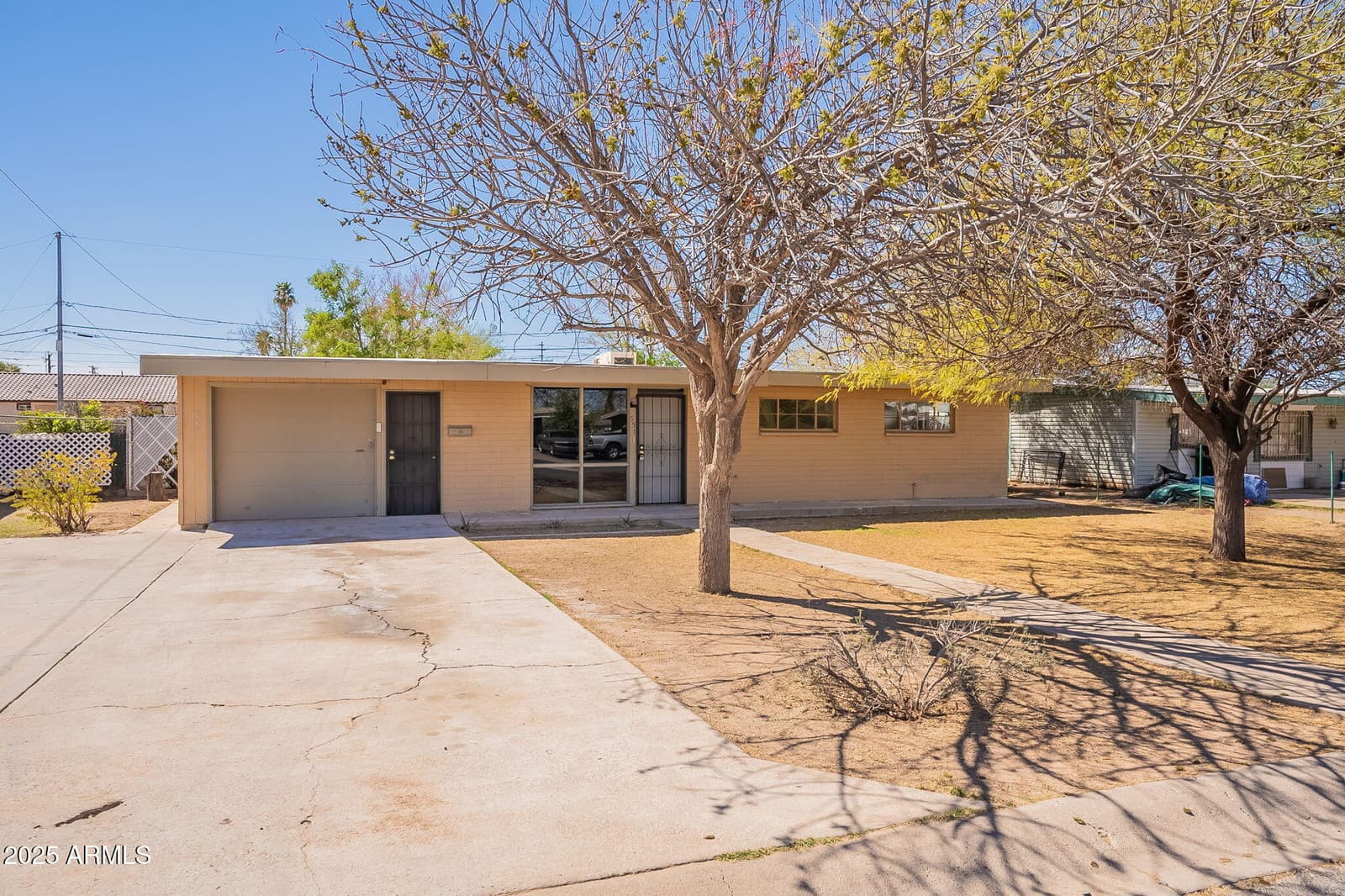 551 W HARDING Avenue, Coolidge, AZ 85128 — photo 6 of 51
