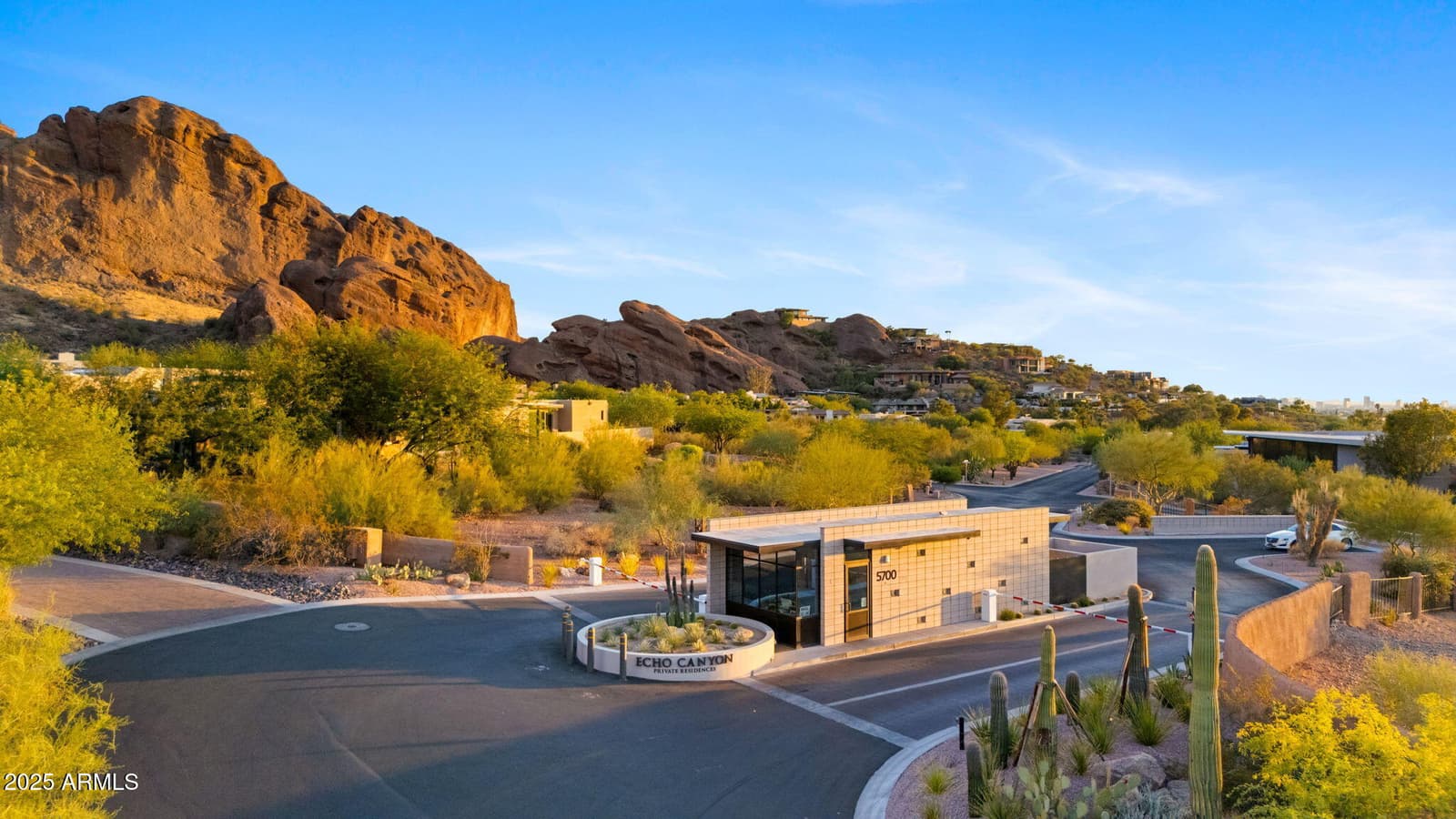 5761 N ECHO CANYON Circle, Phoenix, AZ 85018 — photo 100 of 100