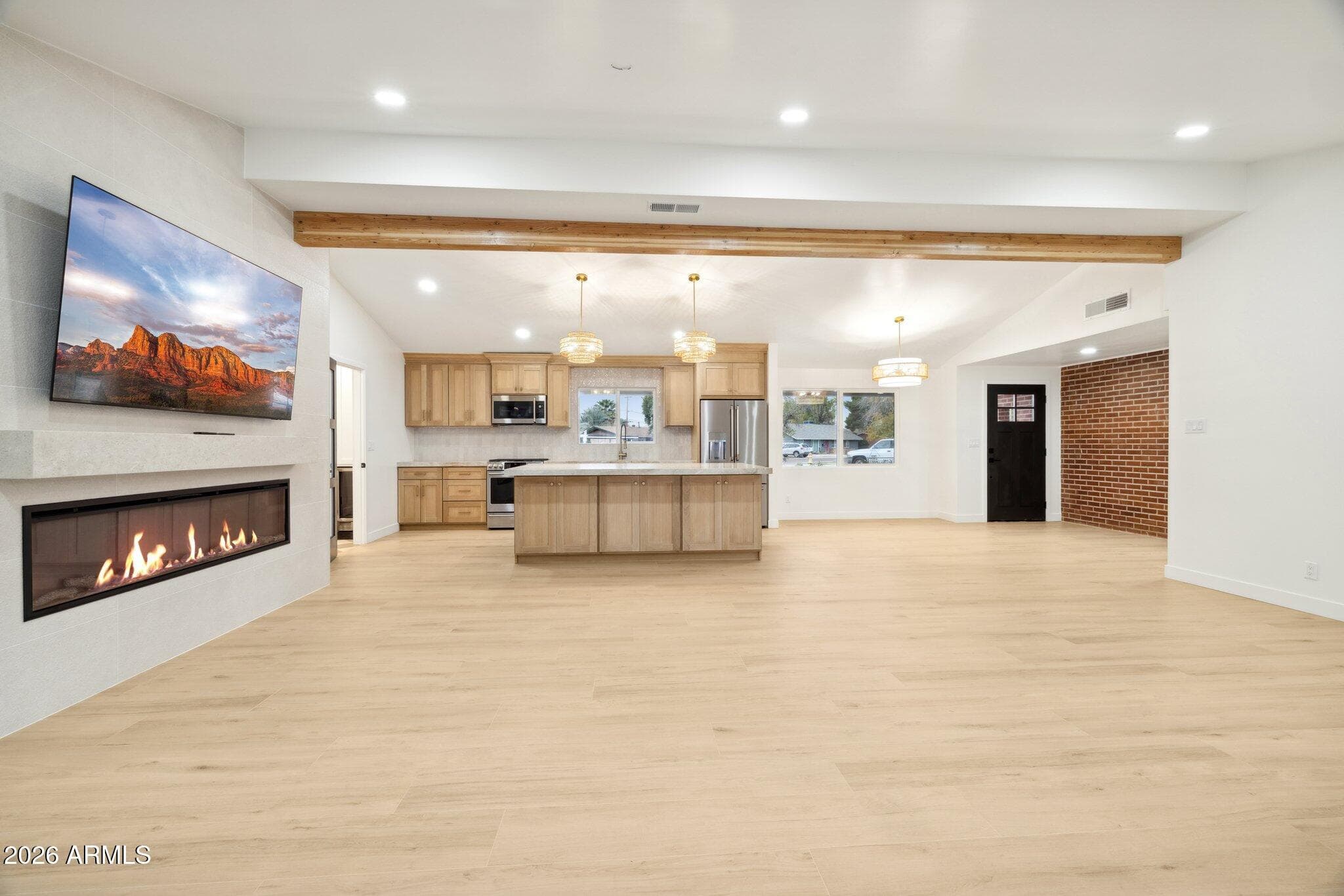 1216 W ROVEY Avenue, Phoenix, AZ 85013 — photo 4 of 45