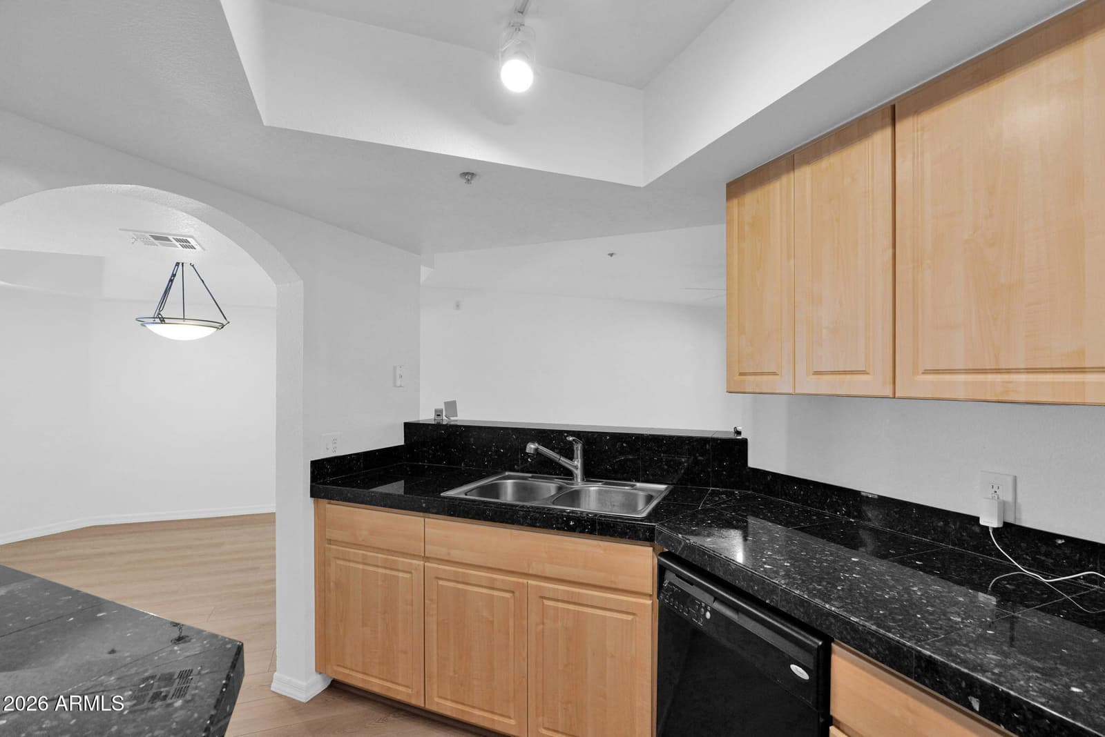 5104 N 32ND Street 431, Phoenix, AZ 85018 — photo 11 of 35