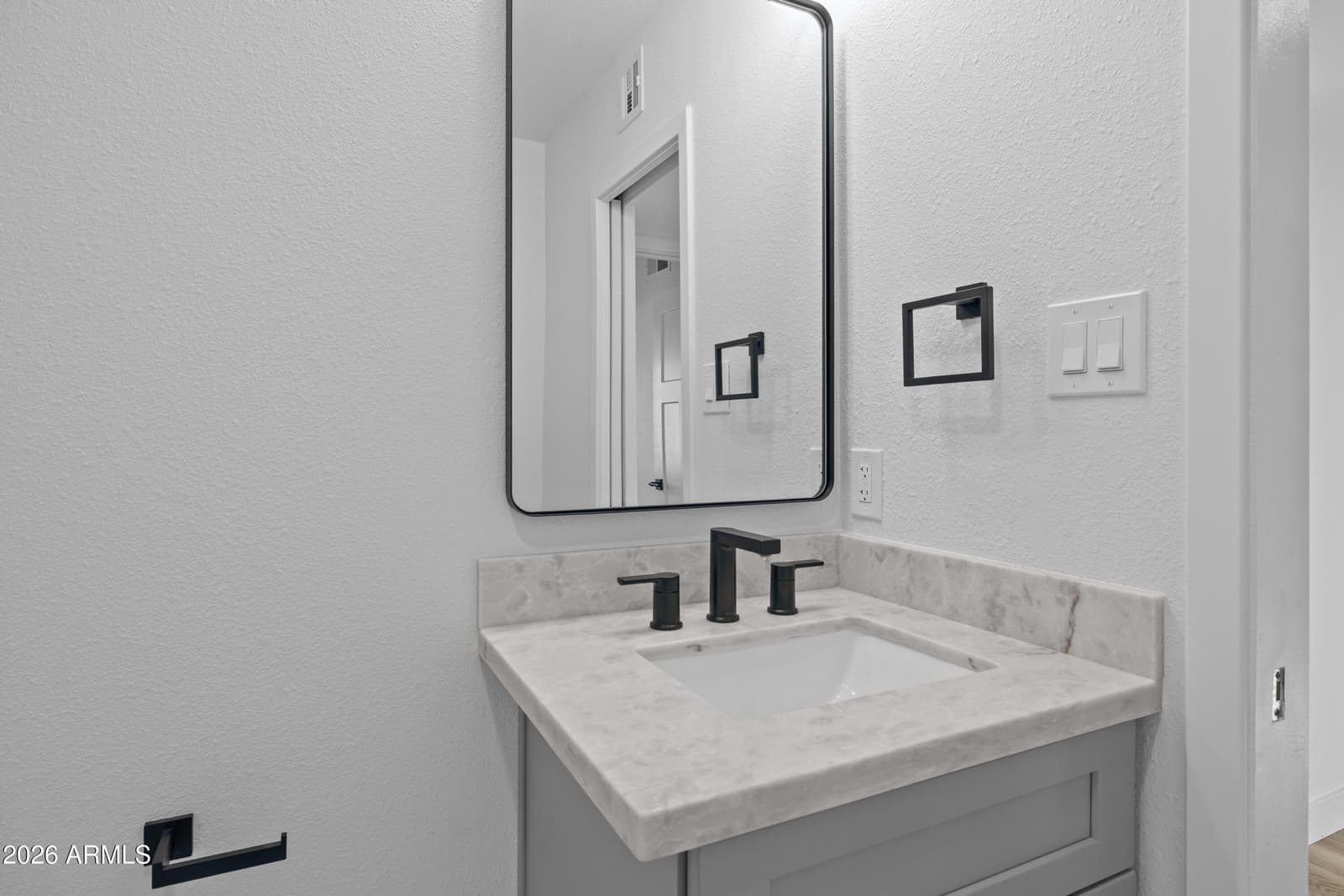 8214 E MCDONALD Drive, Scottsdale, AZ 85250 — photo 28 of 37