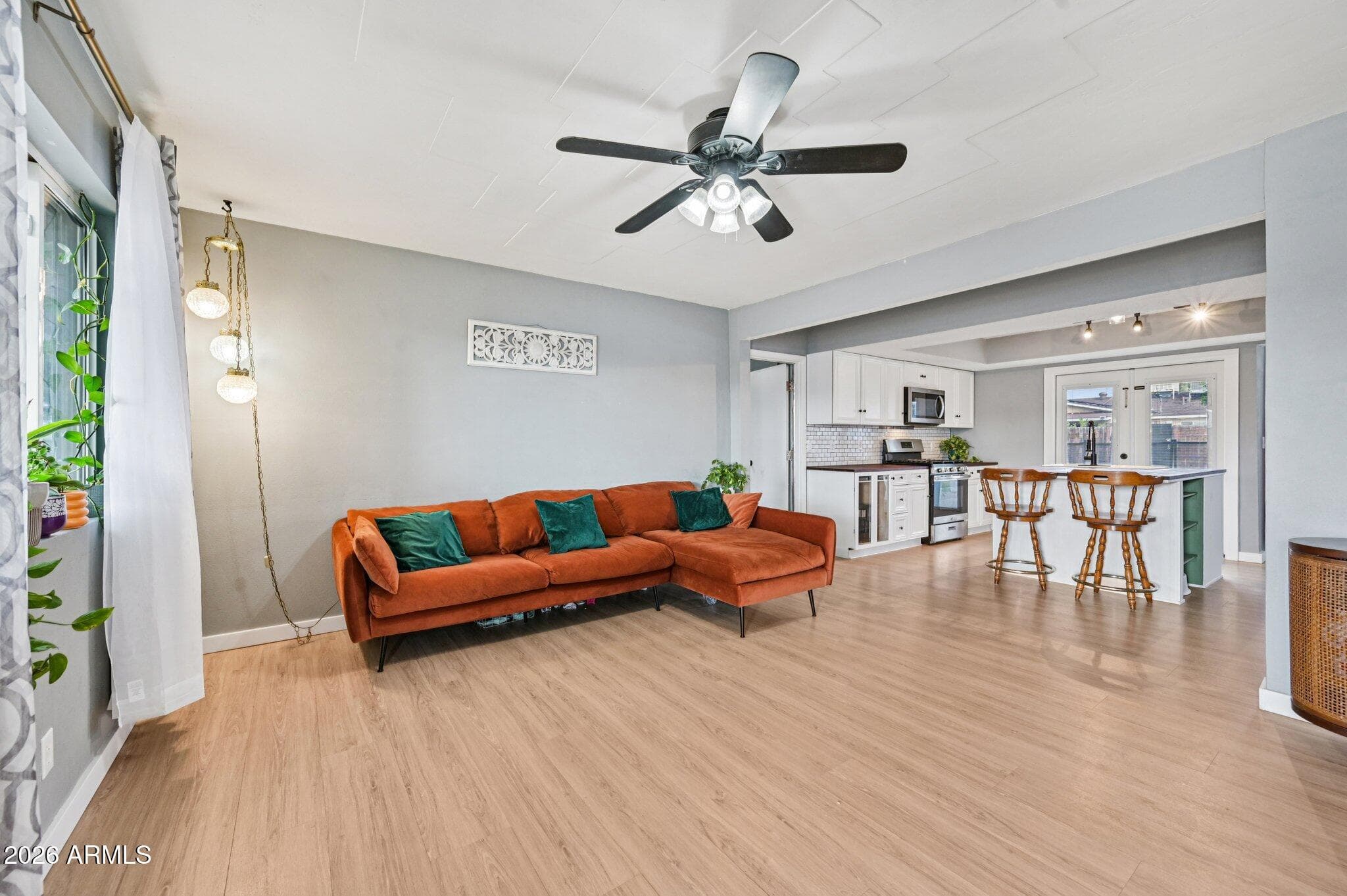3338 W CORRINE Drive, Phoenix, AZ 85029 — photo 3 of 36