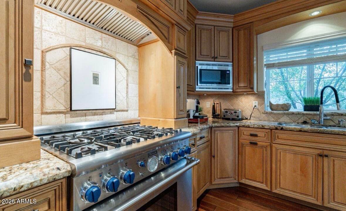 5130 N 32ND Place, Phoenix, AZ 85018 — photo 12 of 36
