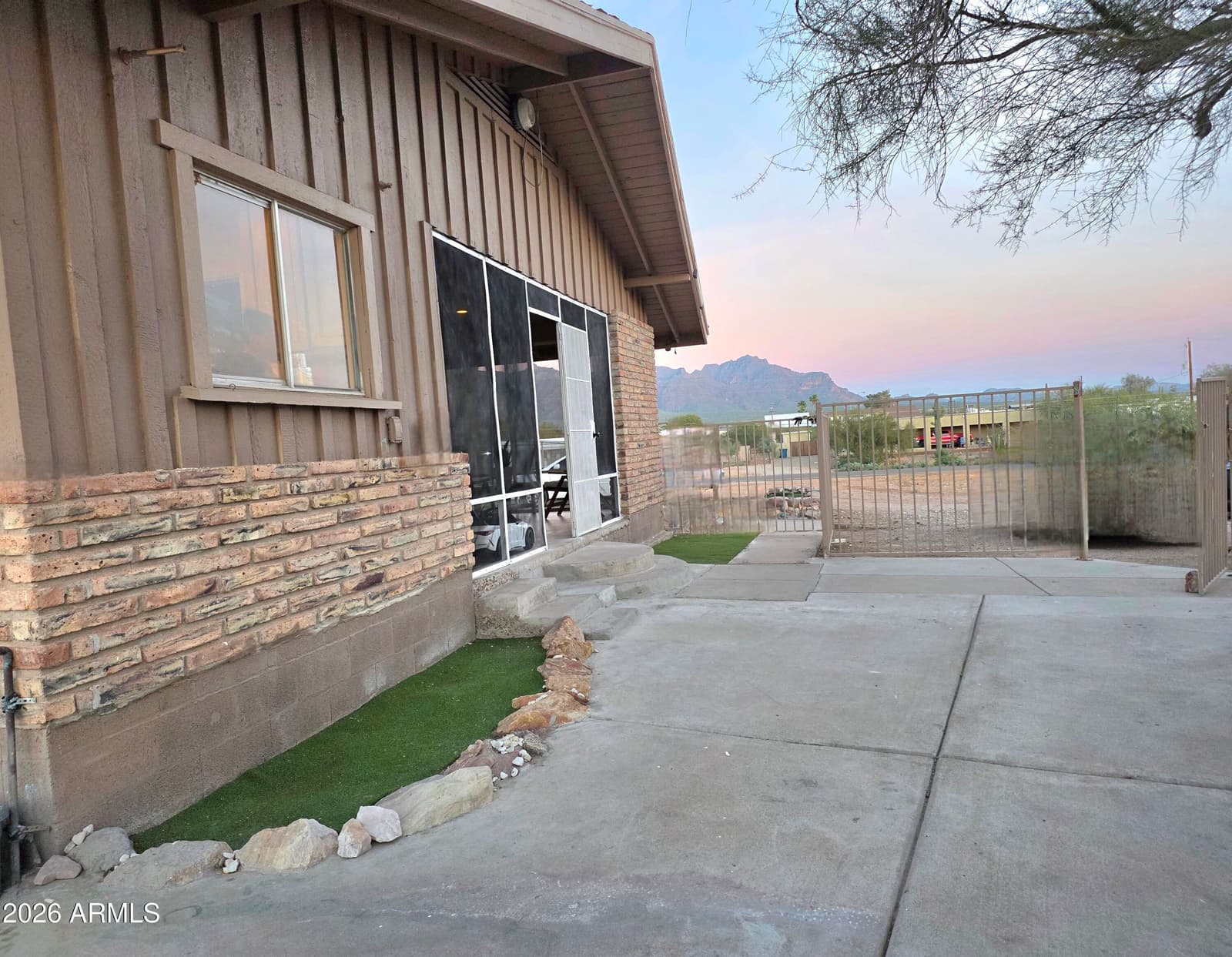 522 S CORTEZ Road, Apache Junction, AZ 85119 — photo 1 of 58
