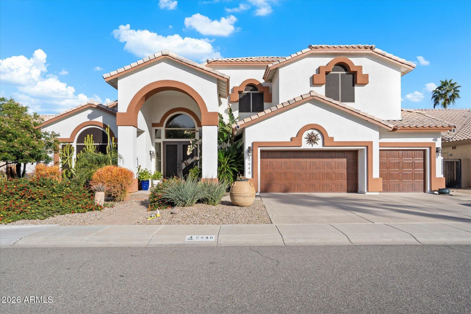 5448 E MURIEL Drive, Scottsdale, AZ 85254 — photo 7 of 29