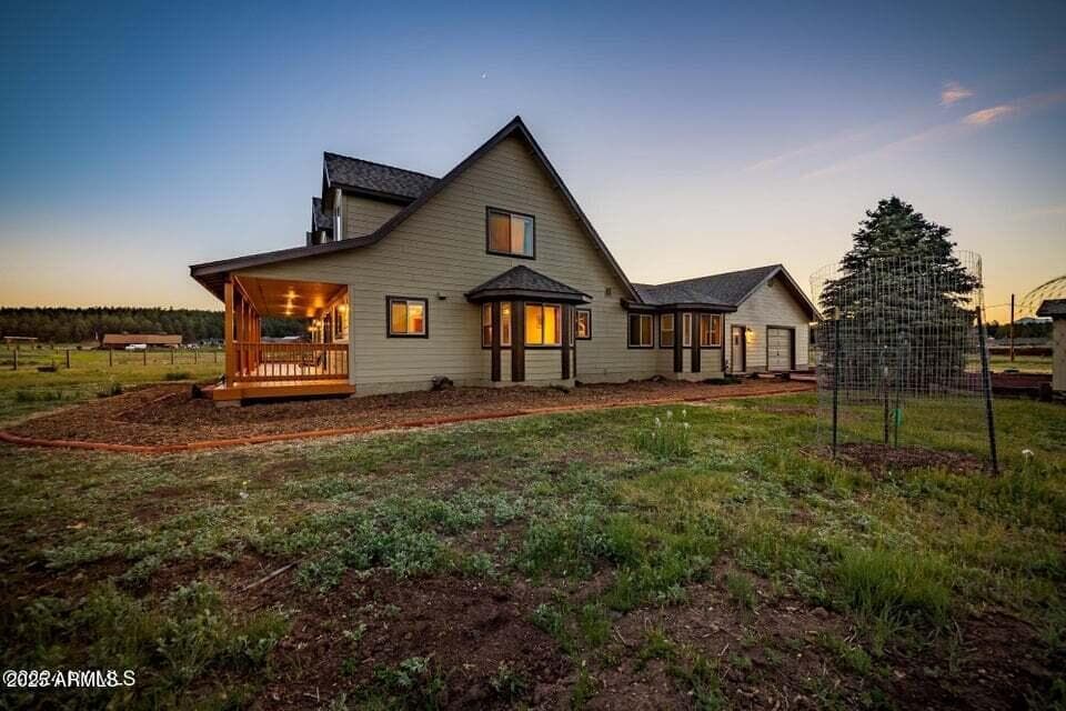 6555 N CHAMBERS Drive, Flagstaff, AZ 86001 — photo 3 of 60