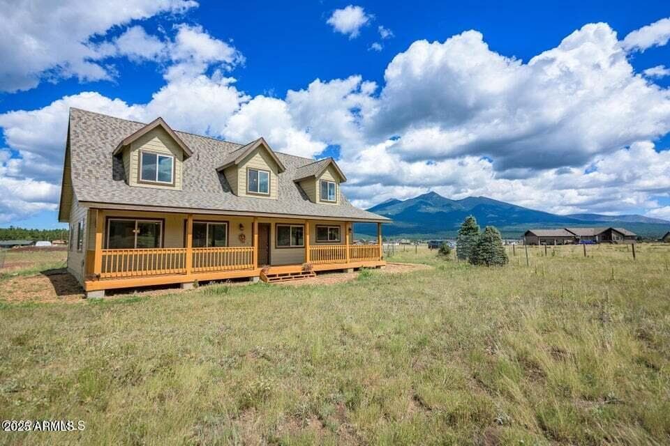 6555 N CHAMBERS Drive, Flagstaff, AZ 86001 — photo 5 of 60