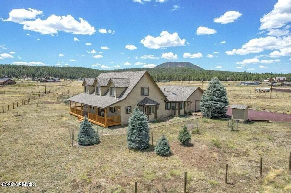 6555 N CHAMBERS Drive, Flagstaff, AZ 86001 — photo 8 of 60