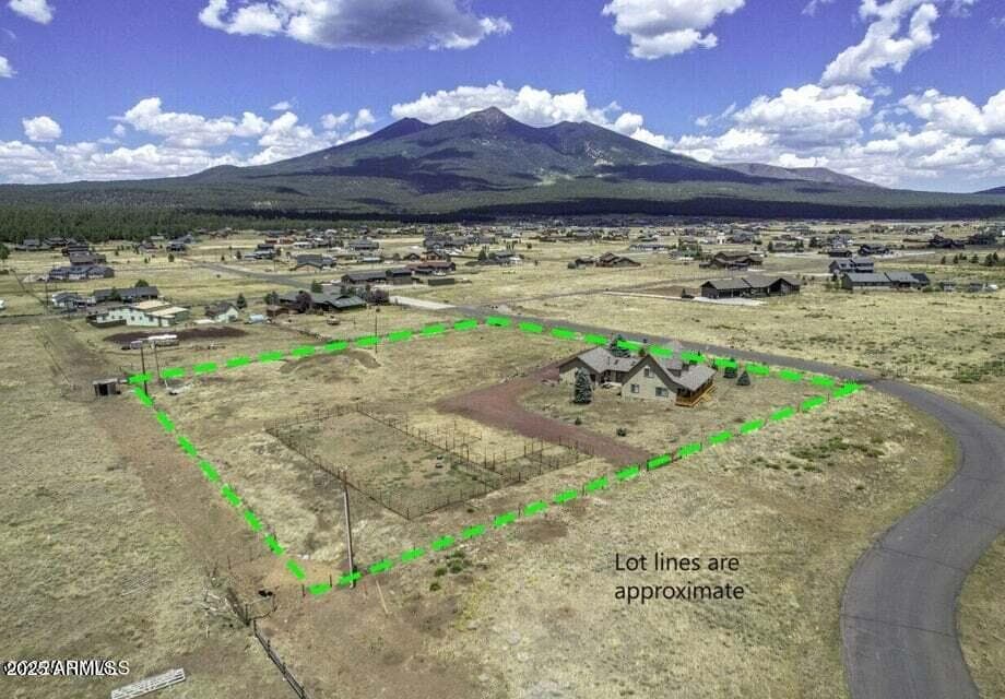 6555 N CHAMBERS Drive, Flagstaff, AZ 86001 — photo 53 of 60