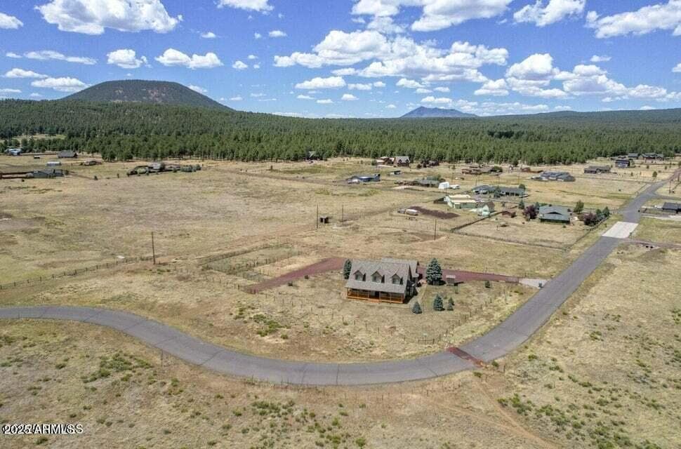 6555 N CHAMBERS Drive, Flagstaff, AZ 86001 — photo 55 of 60