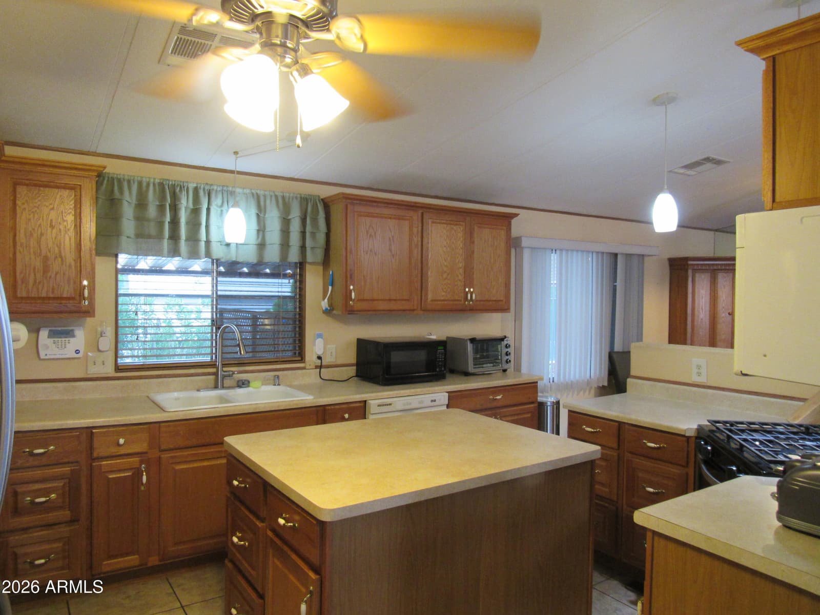 3411 S CAMINO SECO 41, Tucson, AZ 85730 — photo 19 of 47