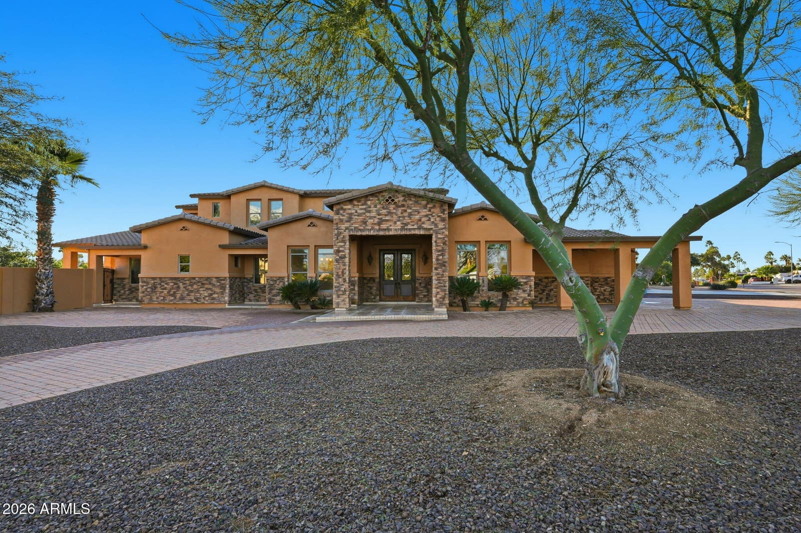6653 E SWEETWATER Avenue, Scottsdale, AZ 85254 — photo 2 of 52