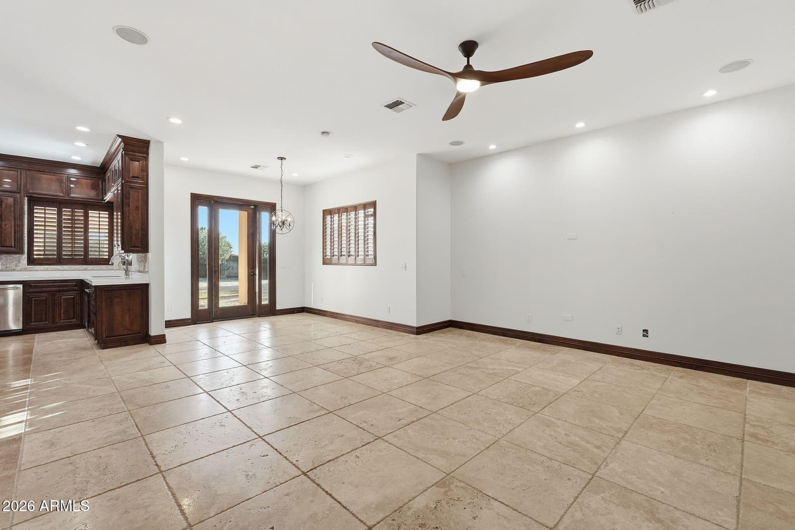 6653 E SWEETWATER Avenue, Scottsdale, AZ 85254 — photo 12 of 52