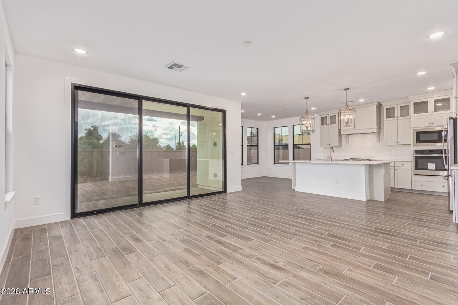 2451 W LOS ARBOLES Place, Chandler, AZ 85224 — photo 2 of 44
