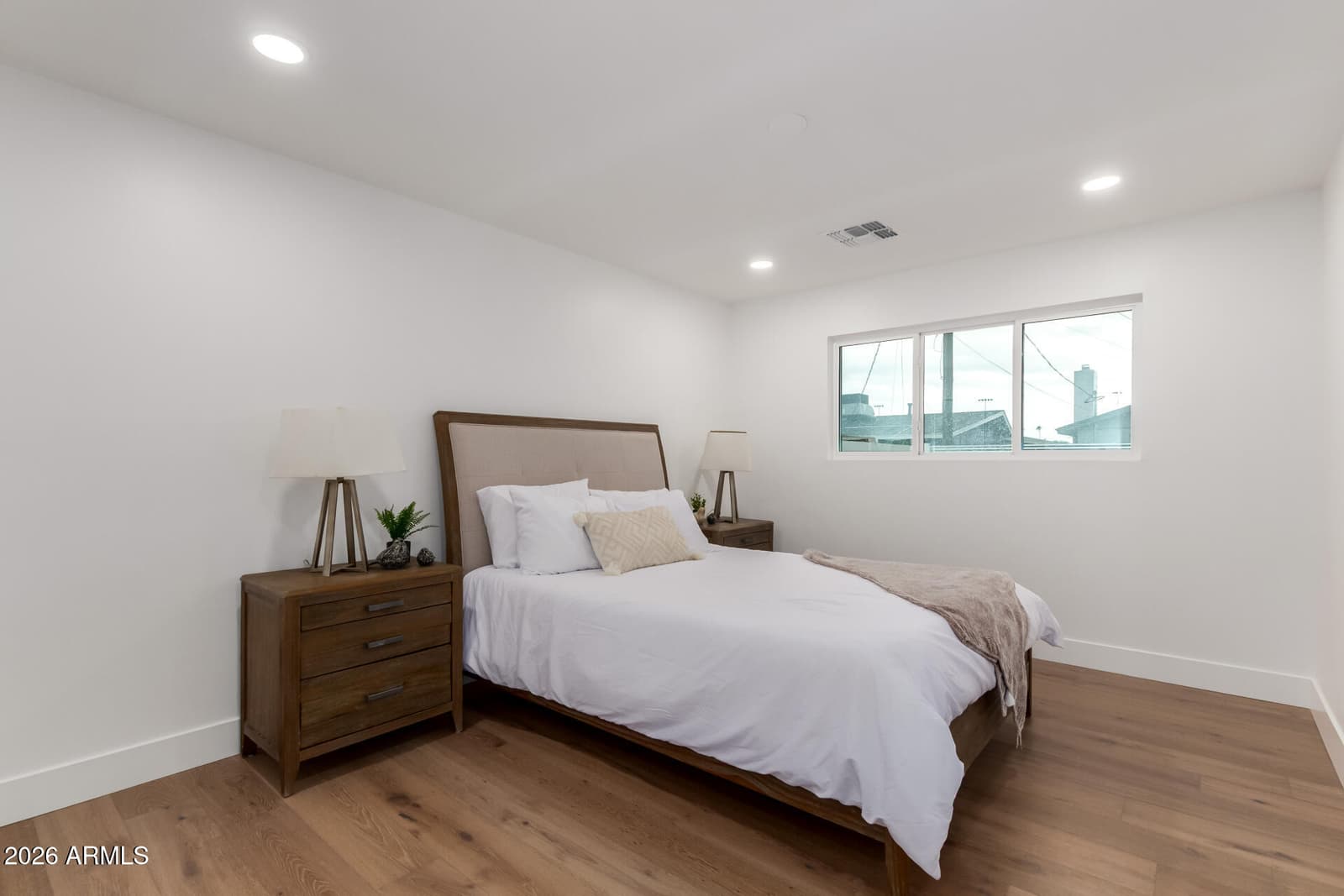 8401 E SAN MIGUEL Avenue, Scottsdale, AZ 85250 — photo 10 of 30