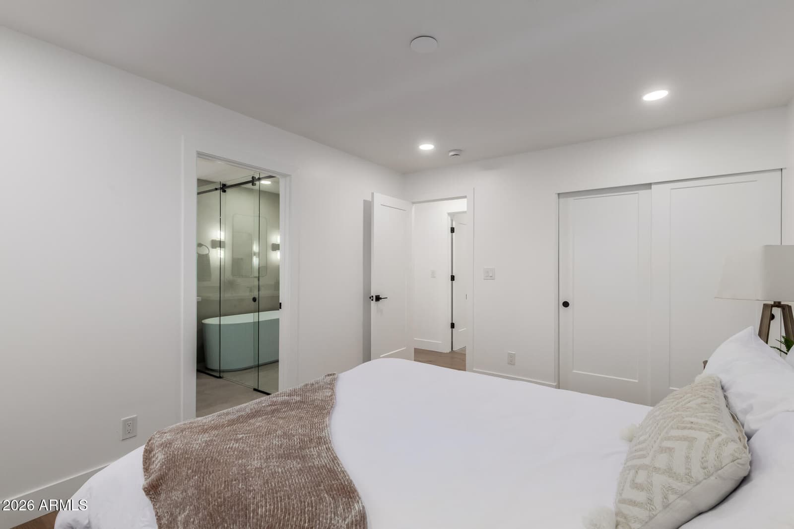 8401 E SAN MIGUEL Avenue, Scottsdale, AZ 85250 — photo 11 of 30