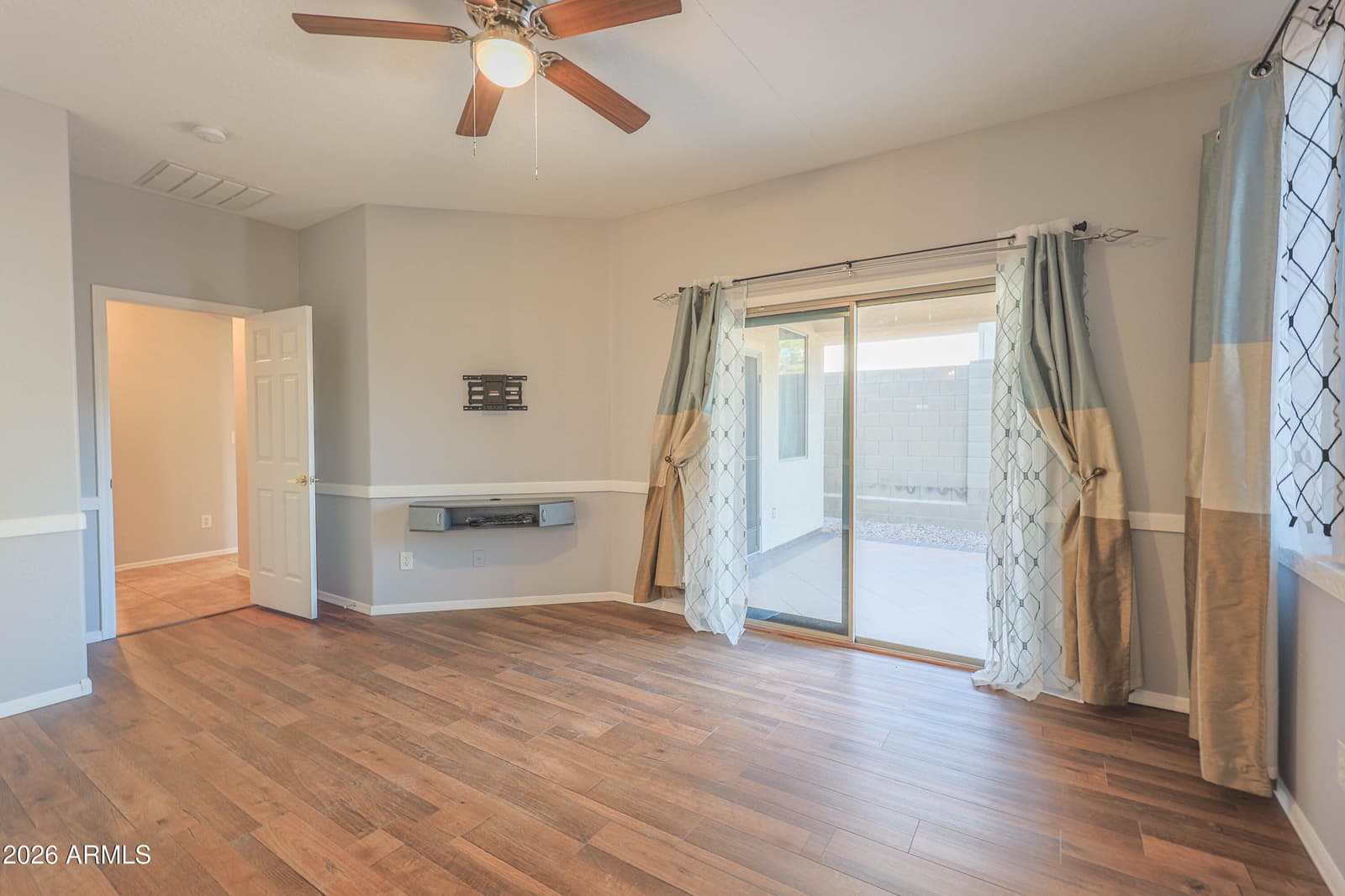 40735 N TRAILHEAD Way, Anthem, AZ 85086 — photo 4 of 35