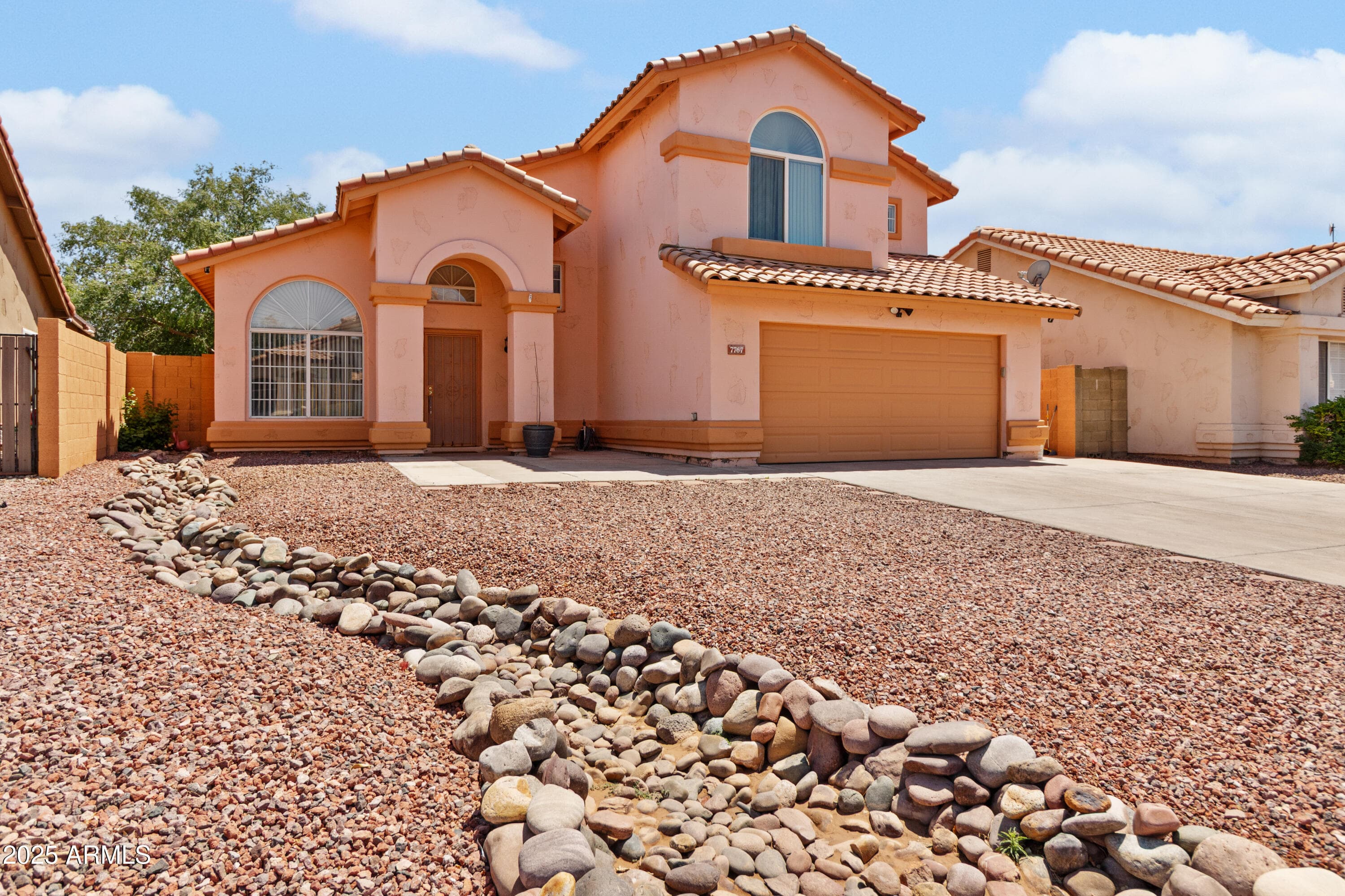 7767 W SIERRA VISTA Drive, Glendale, AZ 85303 — photo 2 of 33