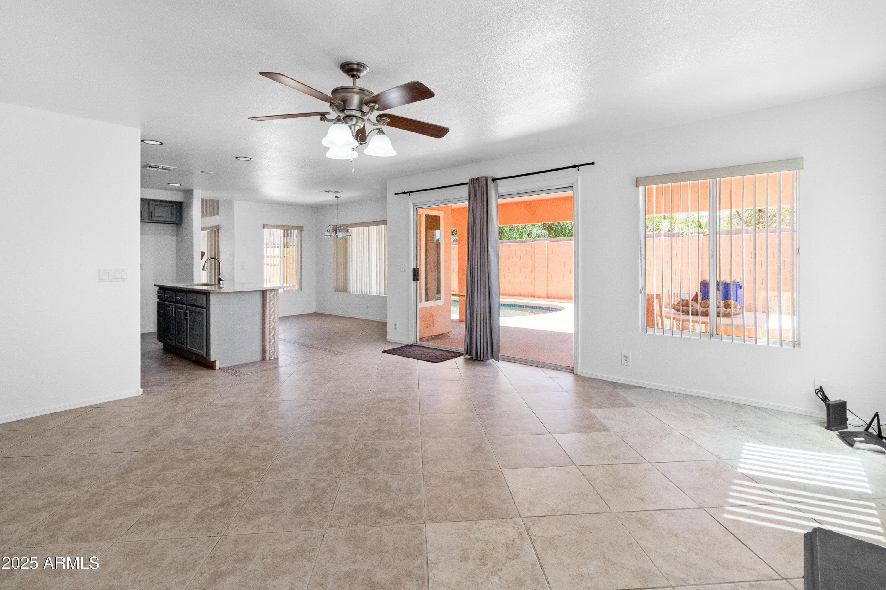 7767 W SIERRA VISTA Drive, Glendale, AZ 85303 — photo 5 of 33