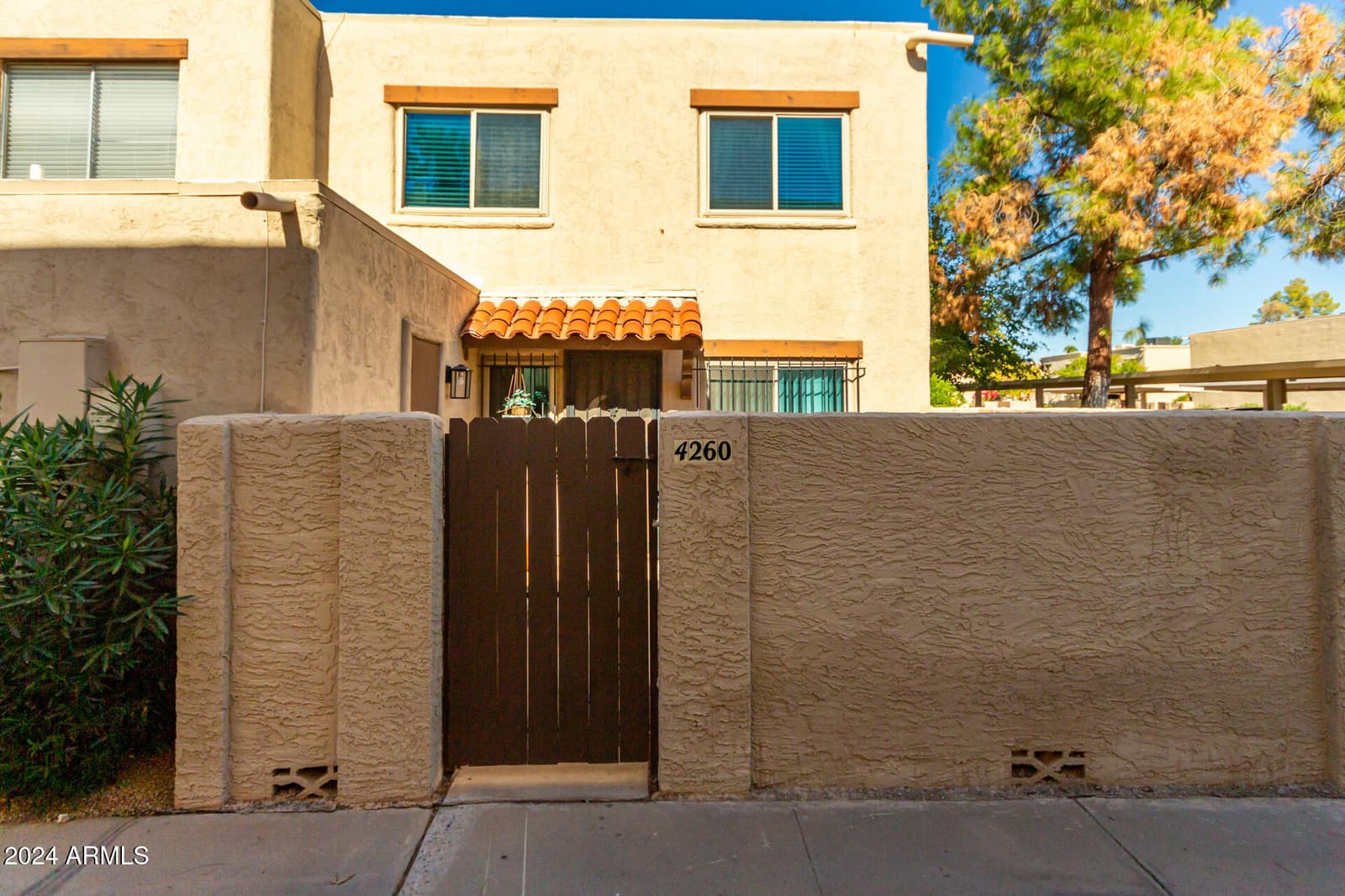4260 N 81ST Street, Scottsdale, AZ 85251 — photo 4 of 28