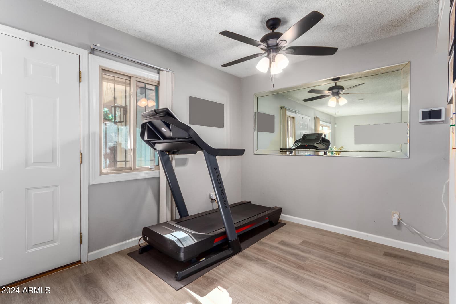 4260 N 81ST Street, Scottsdale, AZ 85251 — photo 10 of 28