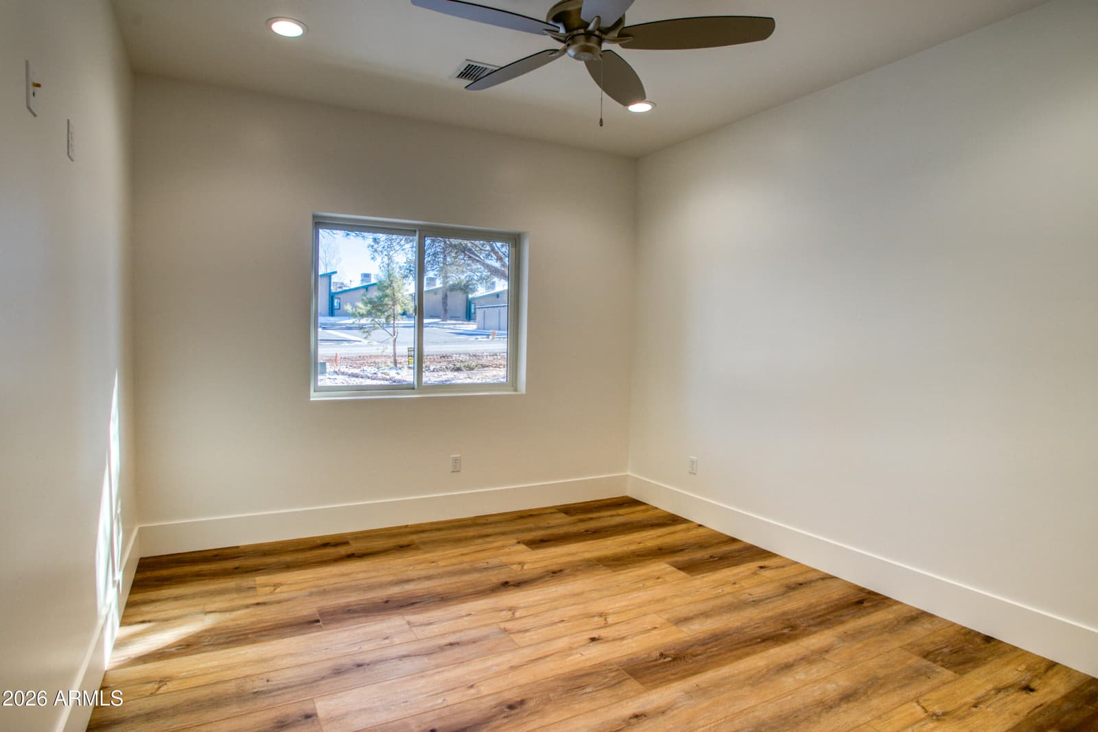 1028 School House Ln Lane, Show Low, AZ 85901 — photo 15 of 32