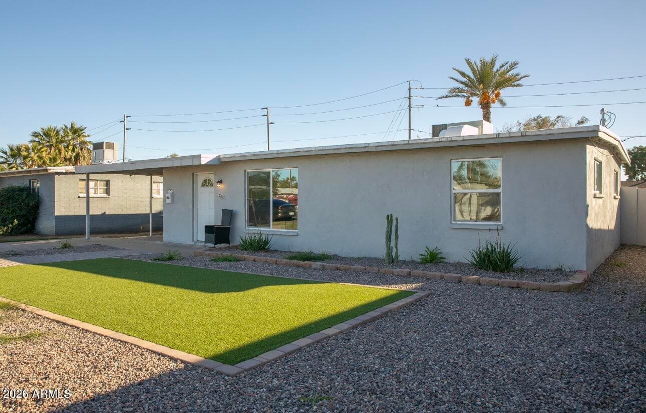 2205 W Cambridge Avenue, Phoenix, AZ 85009 — photo 1 of 13