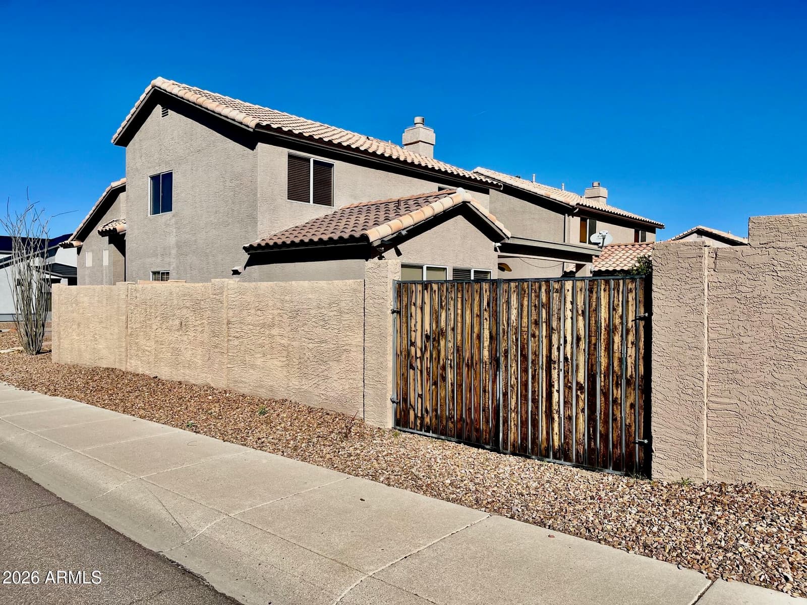 1701 E YUKON Drive, Phoenix, AZ 85024 — photo 44 of 46