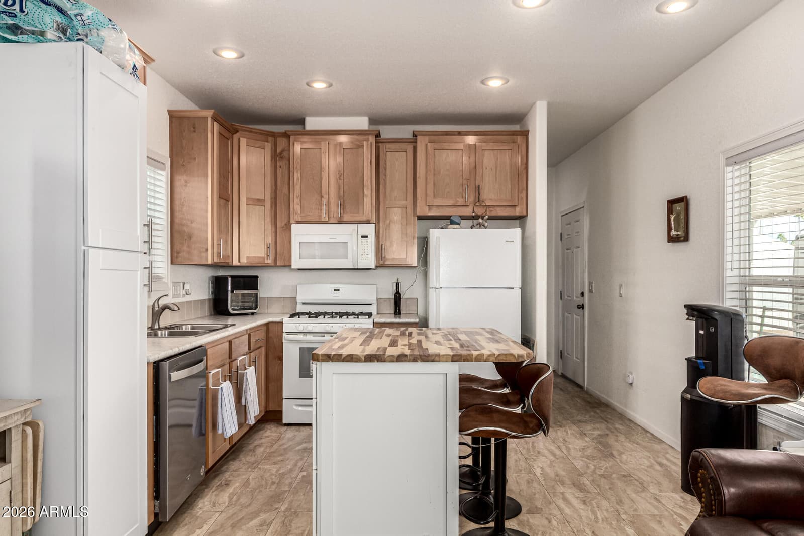 2701 E ALLRED Avenue 75, Mesa, AZ 85204 — photo 8 of 27