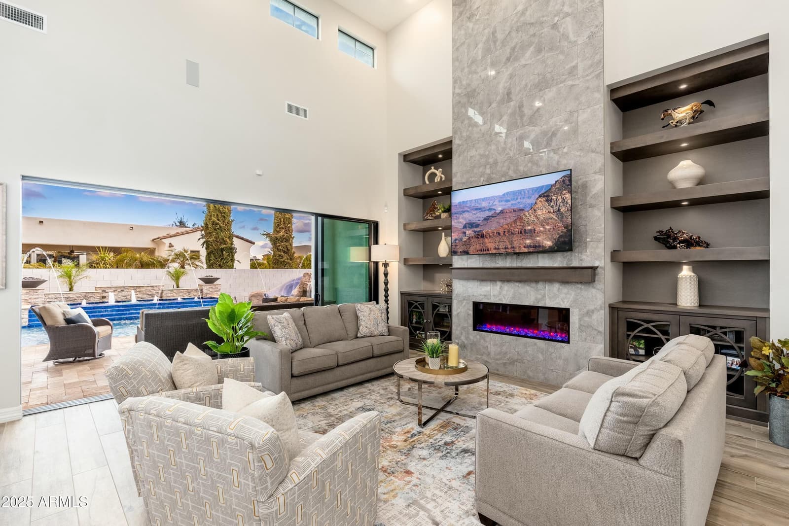 2656 E ORIOLE Drive, Gilbert, AZ 85297 — photo 11 of 191