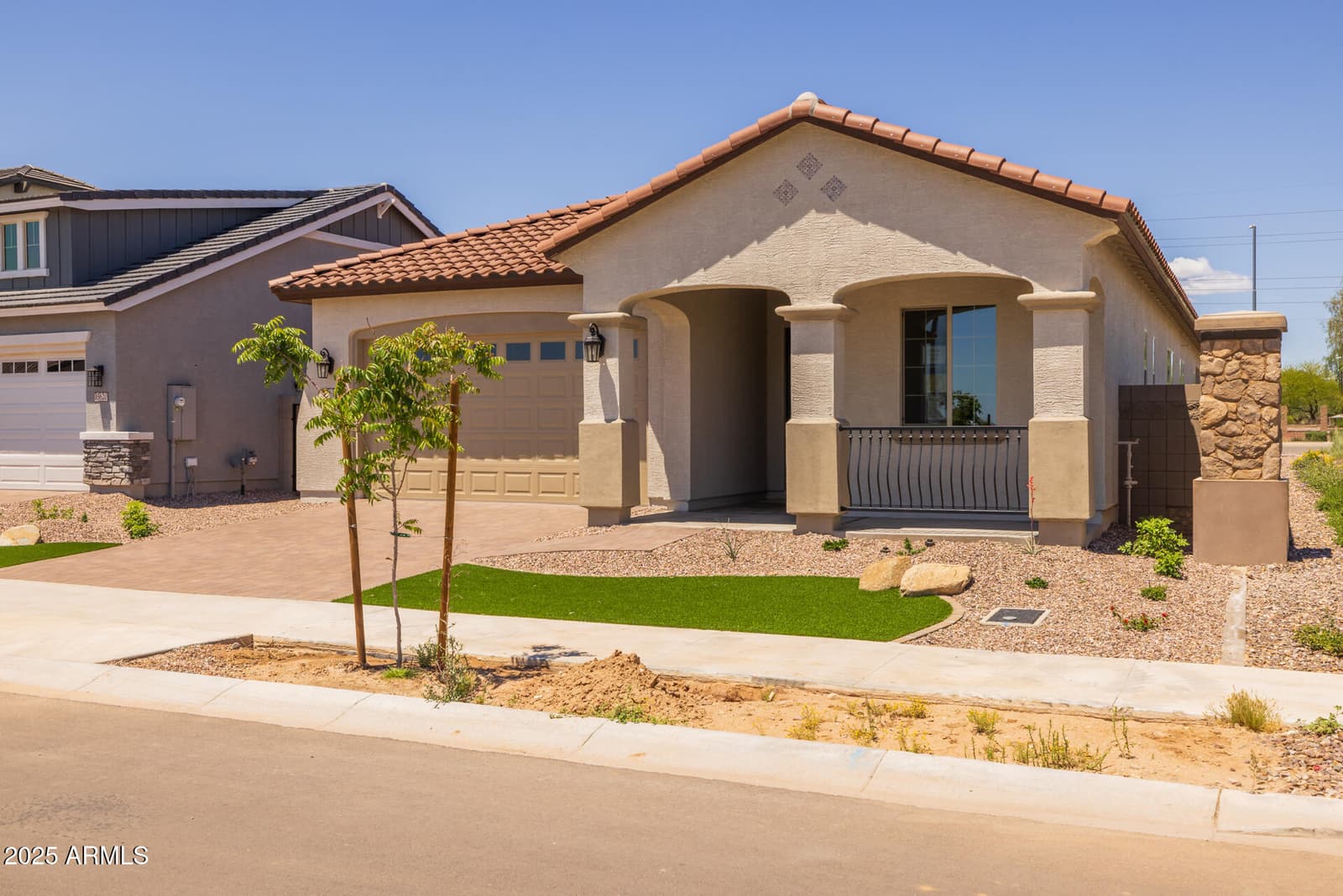 15612 W GEORGIA Drive, Surprise, AZ 85379 — photo 4 of 59