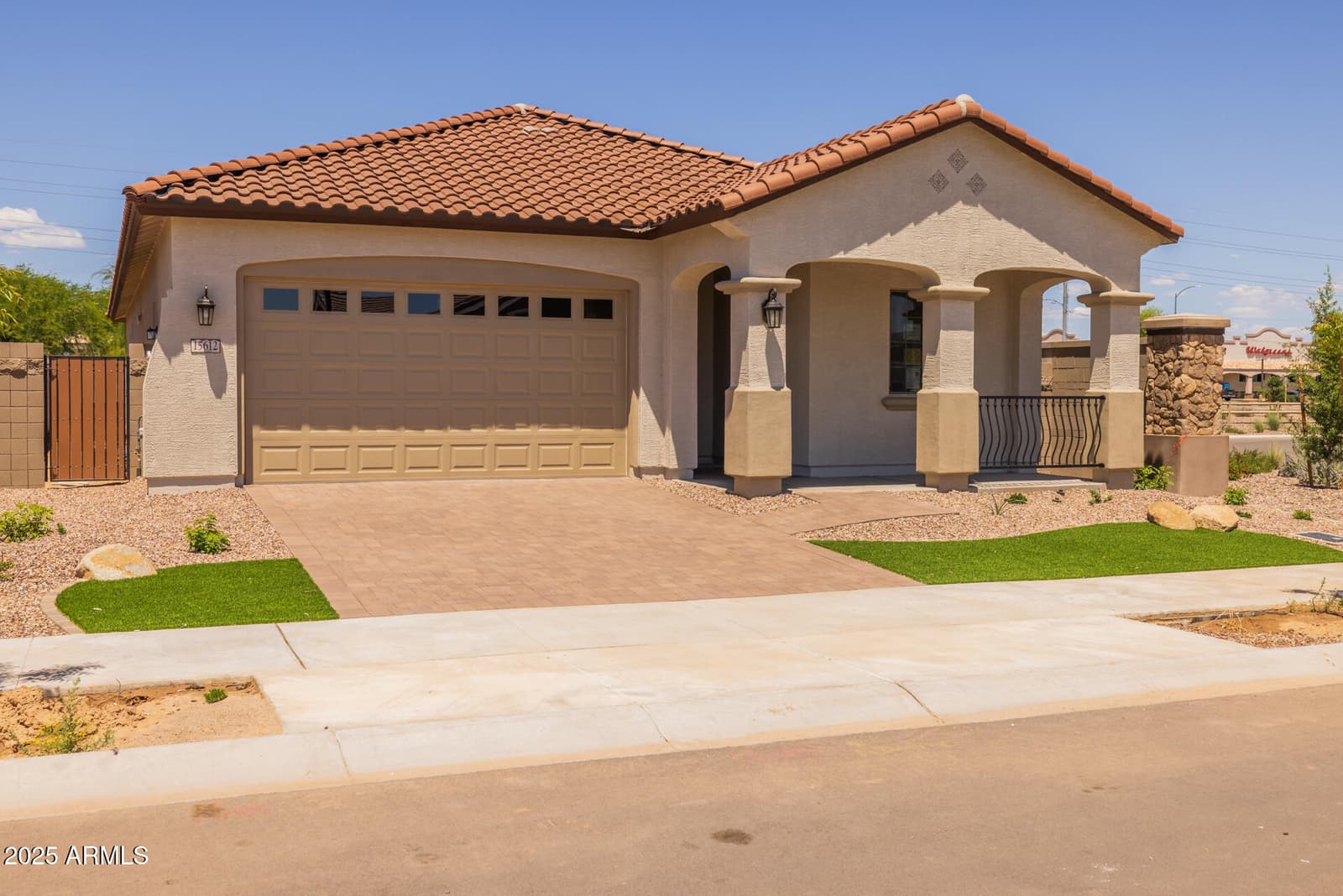 15612 W GEORGIA Drive, Surprise, AZ 85379 — photo 3 of 59