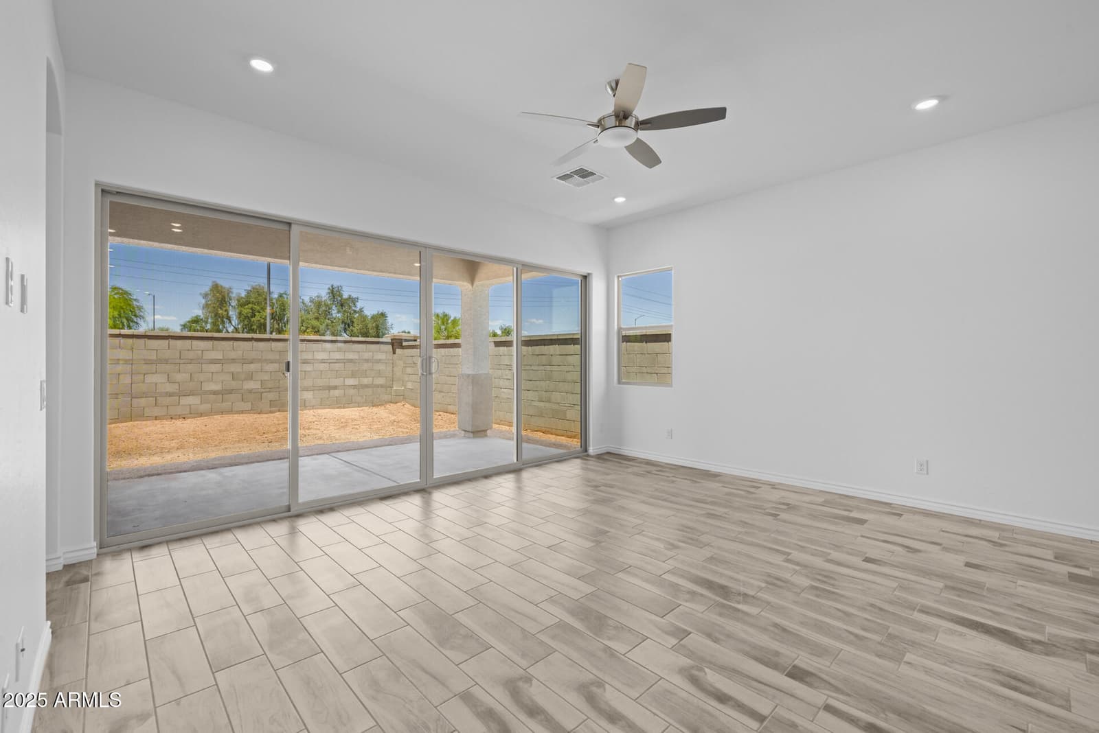 15612 W GEORGIA Drive, Surprise, AZ 85379 — photo 6 of 59