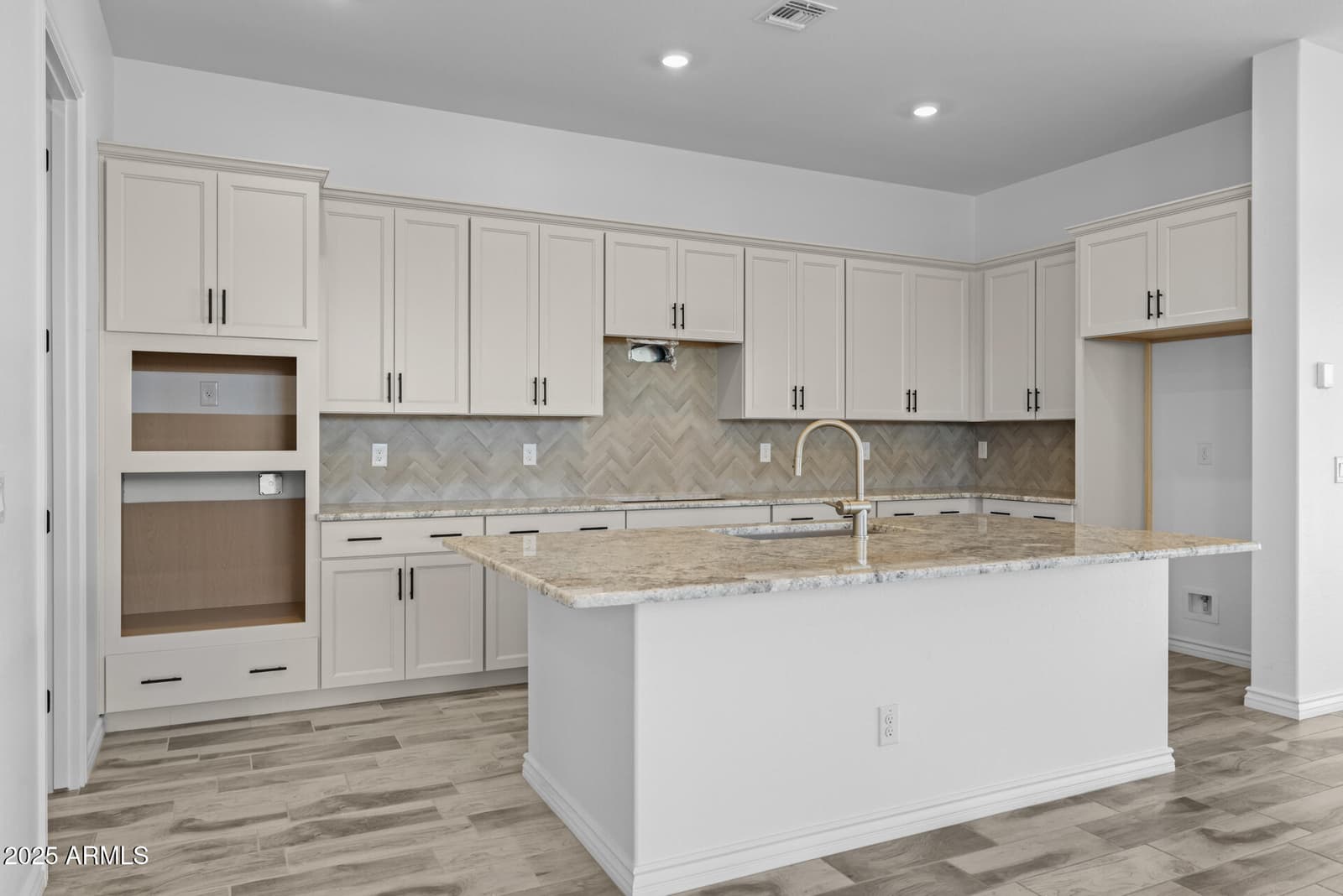 15612 W GEORGIA Drive, Surprise, AZ 85379 — photo 14 of 59