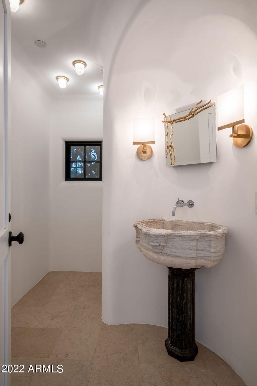 6723 N DESERT FAIRWAYS Drive, Paradise Valley, AZ 85253 — photo 17 of 48